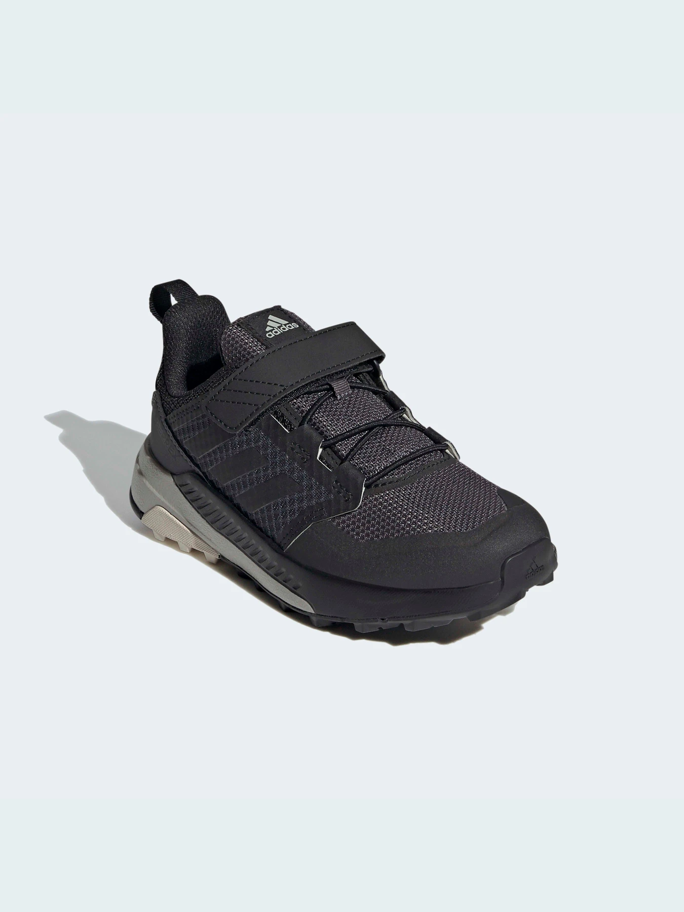 Кроссовки Adidas модель FW9324 Кроссовки Adidas модель FW9324 Фото