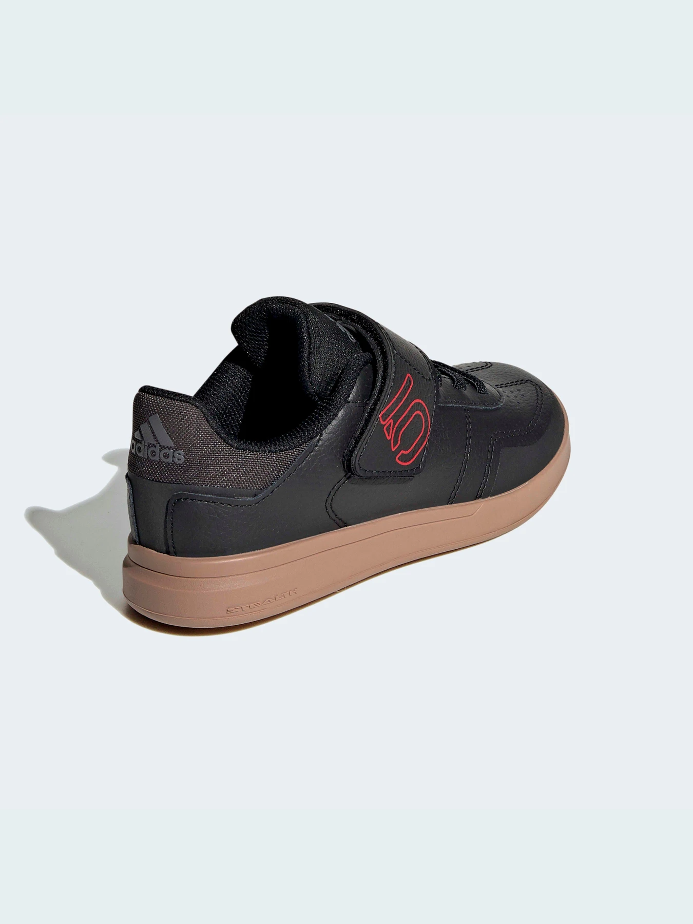 Кросівки Adidas модель EH3526 Кросівки Adidas модель EH3526 Фото