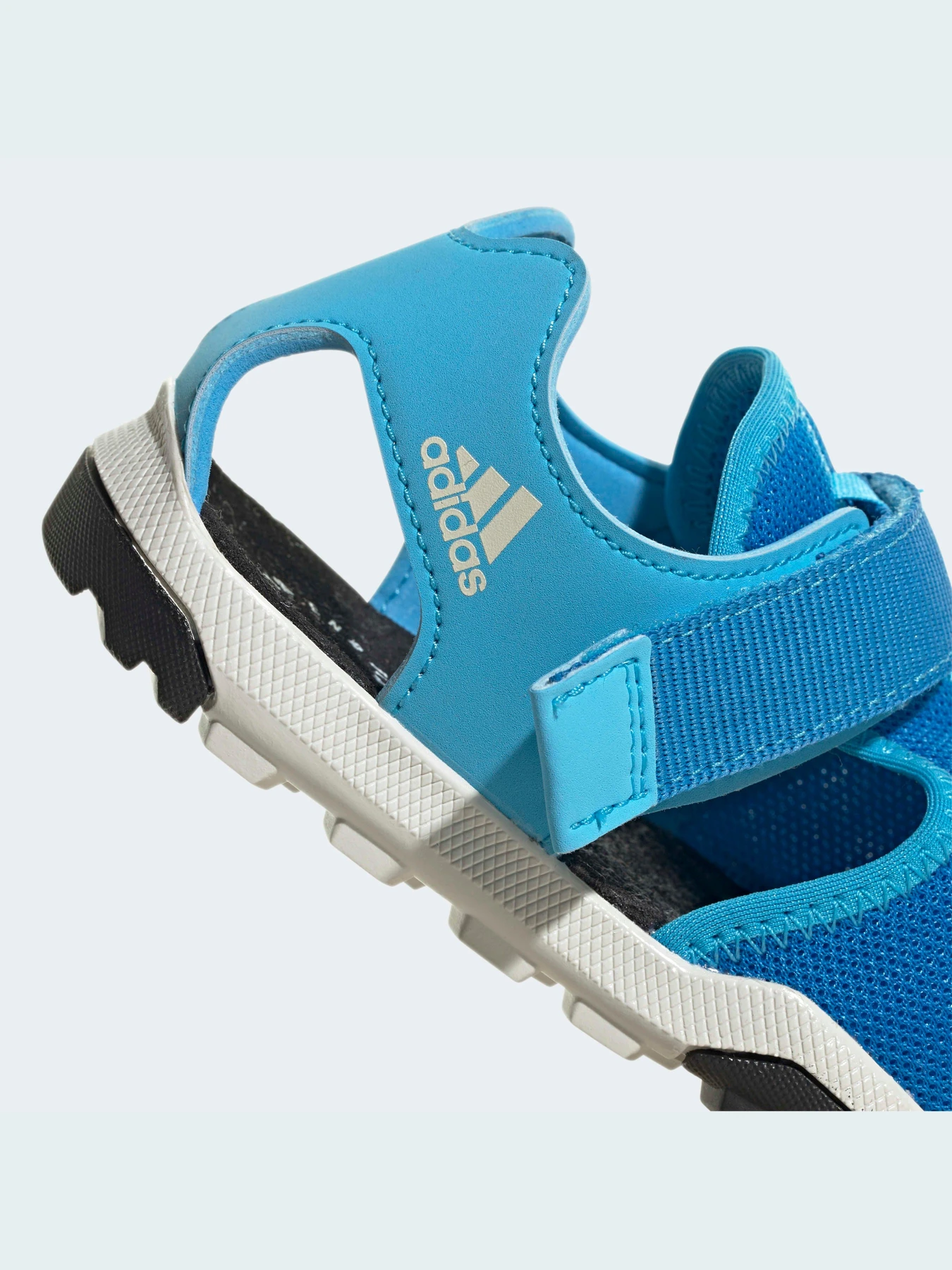 Сандалії Adidas модель S42670 Сандалії Adidas модель S42670 Фото