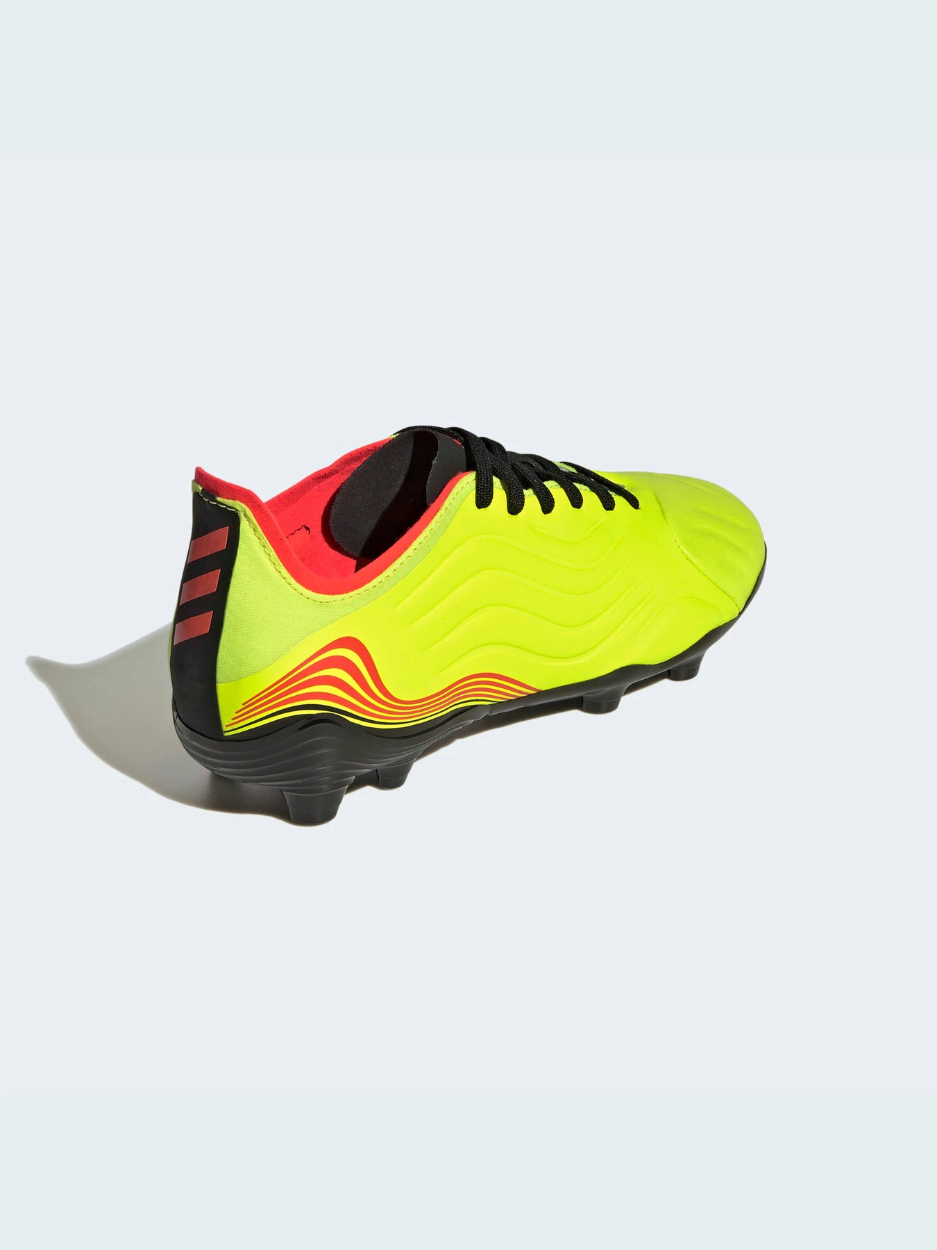 Кроссовки Adidas модель GZ1380 Кроссовки Adidas модель GZ1380 Фото