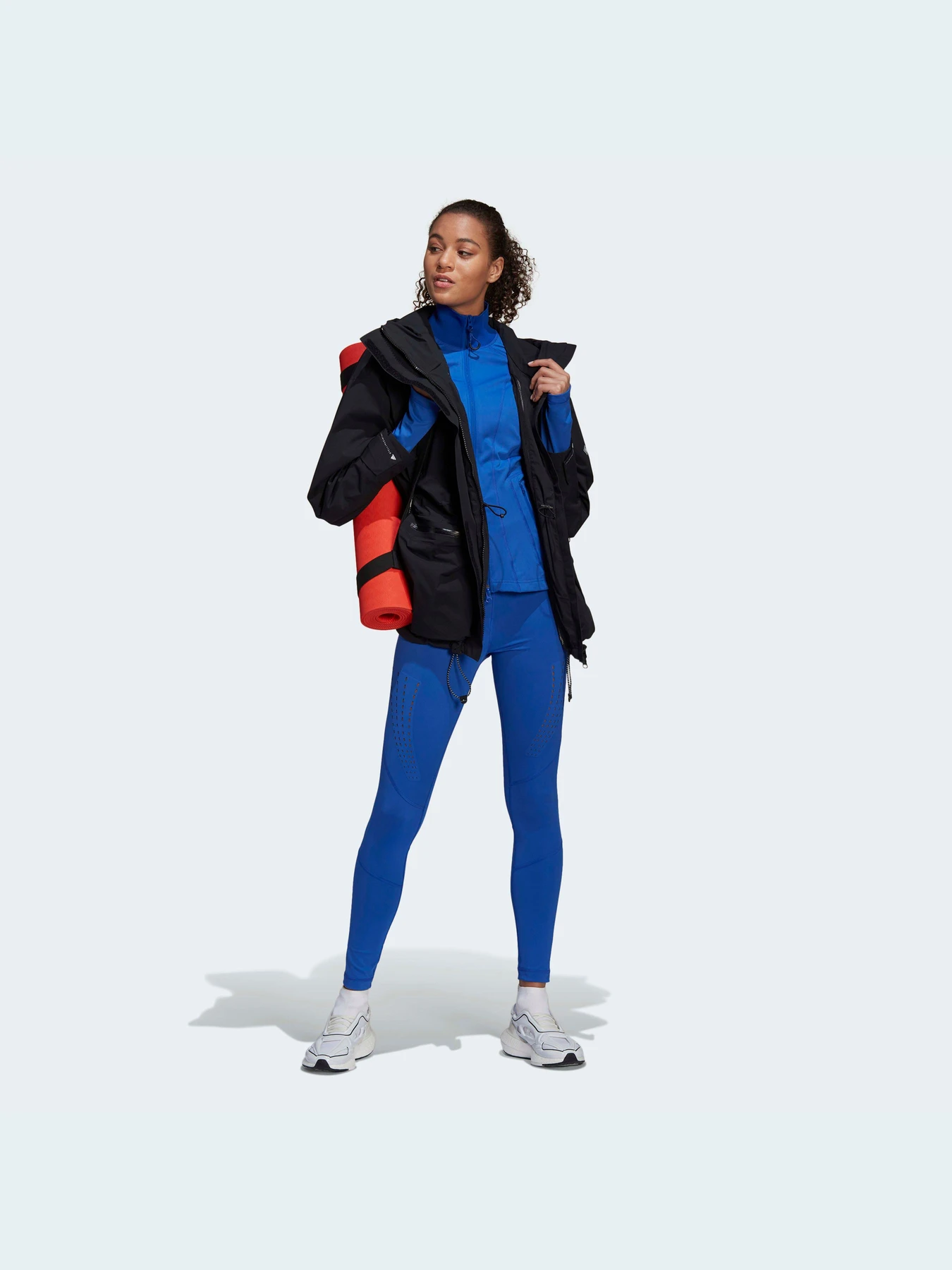 Худи и свитшоты Adidas модель HD9104 Фото