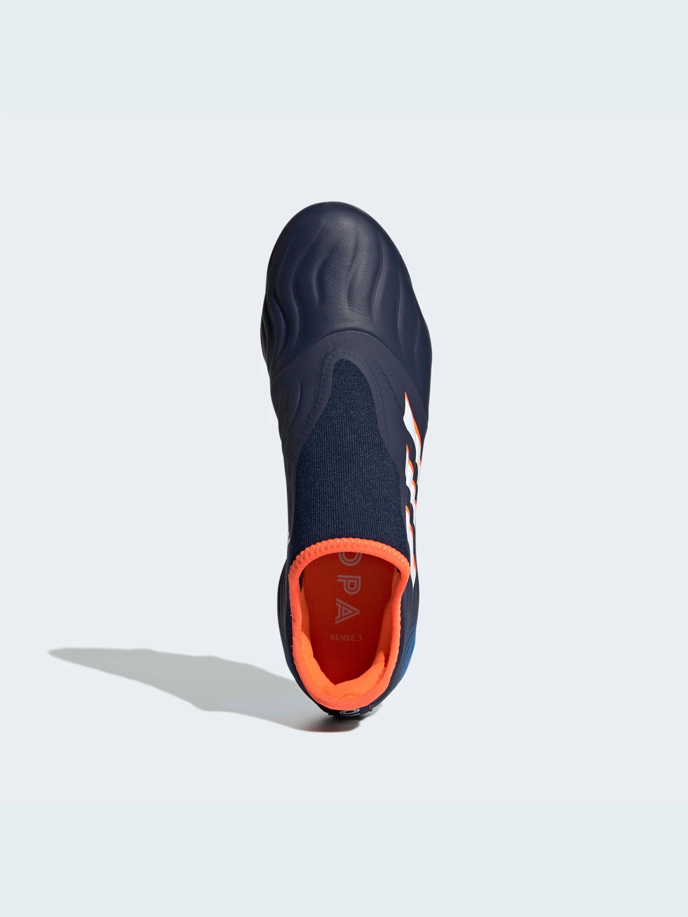Кроссовки Adidas модель GW7391 Кроссовки Adidas модель GW7391 Фото