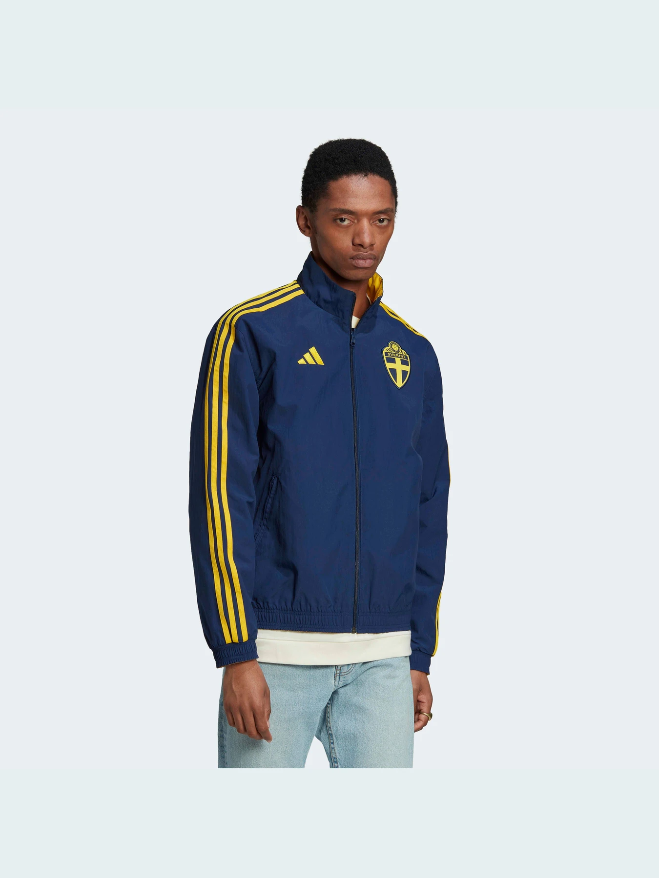 Куртки та дублянки Adidas модель HE1424 Куртки та дублянки Adidas модель HE1424 Фото
