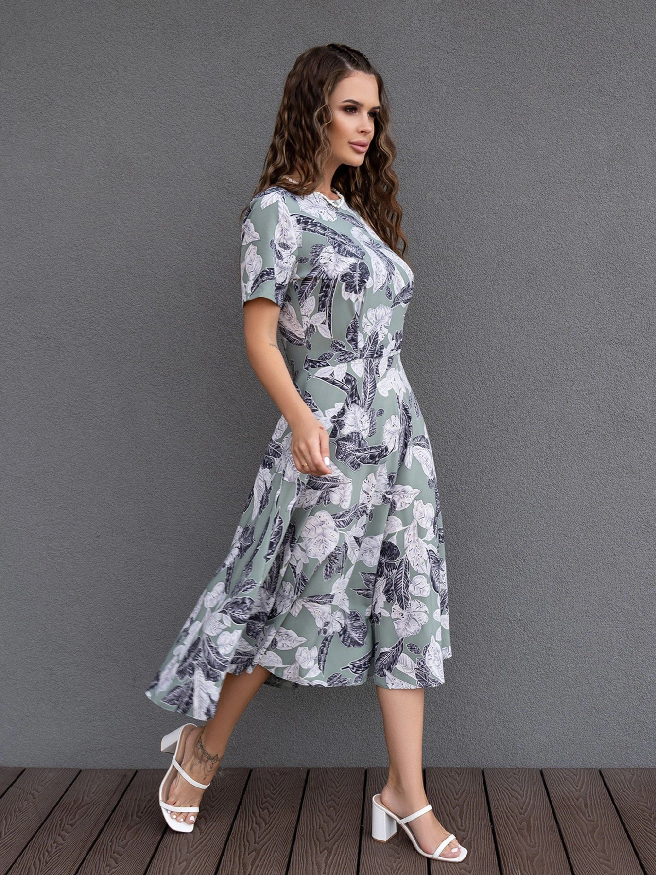 Сукні ISSA Plus модель 14082_olive Сукні ISSA Plus модель 14082_olive Фото