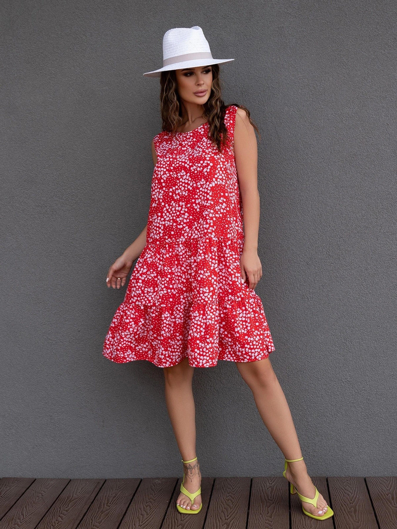 Сукні ISSA Plus модель 13869A_red Сукні ISSA Plus модель 13869A_red Фото