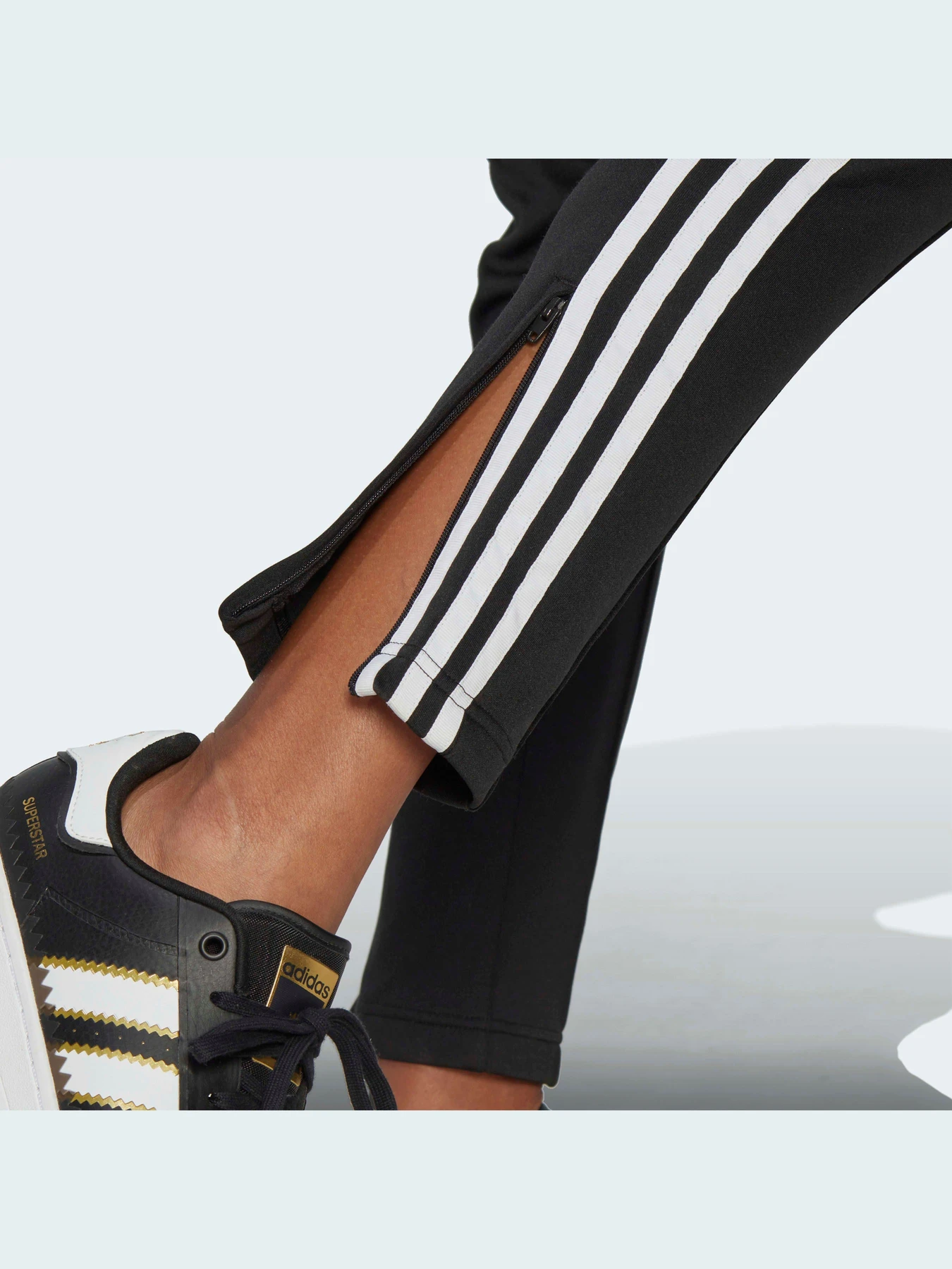 Брюки Adidas Adicolor модель GD2361 Фото