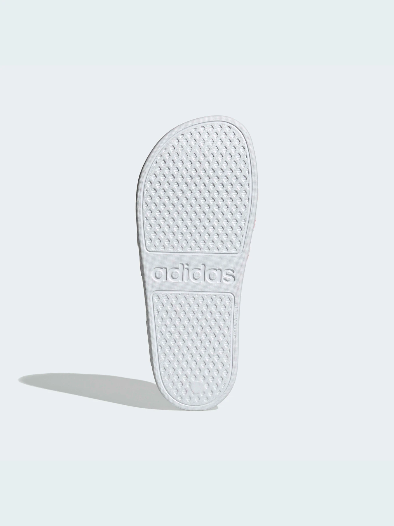 Шлёпанцы Adidas Adilette модель GZ5237 Шлёпанцы Adidas Adilette модель GZ5237 Фото