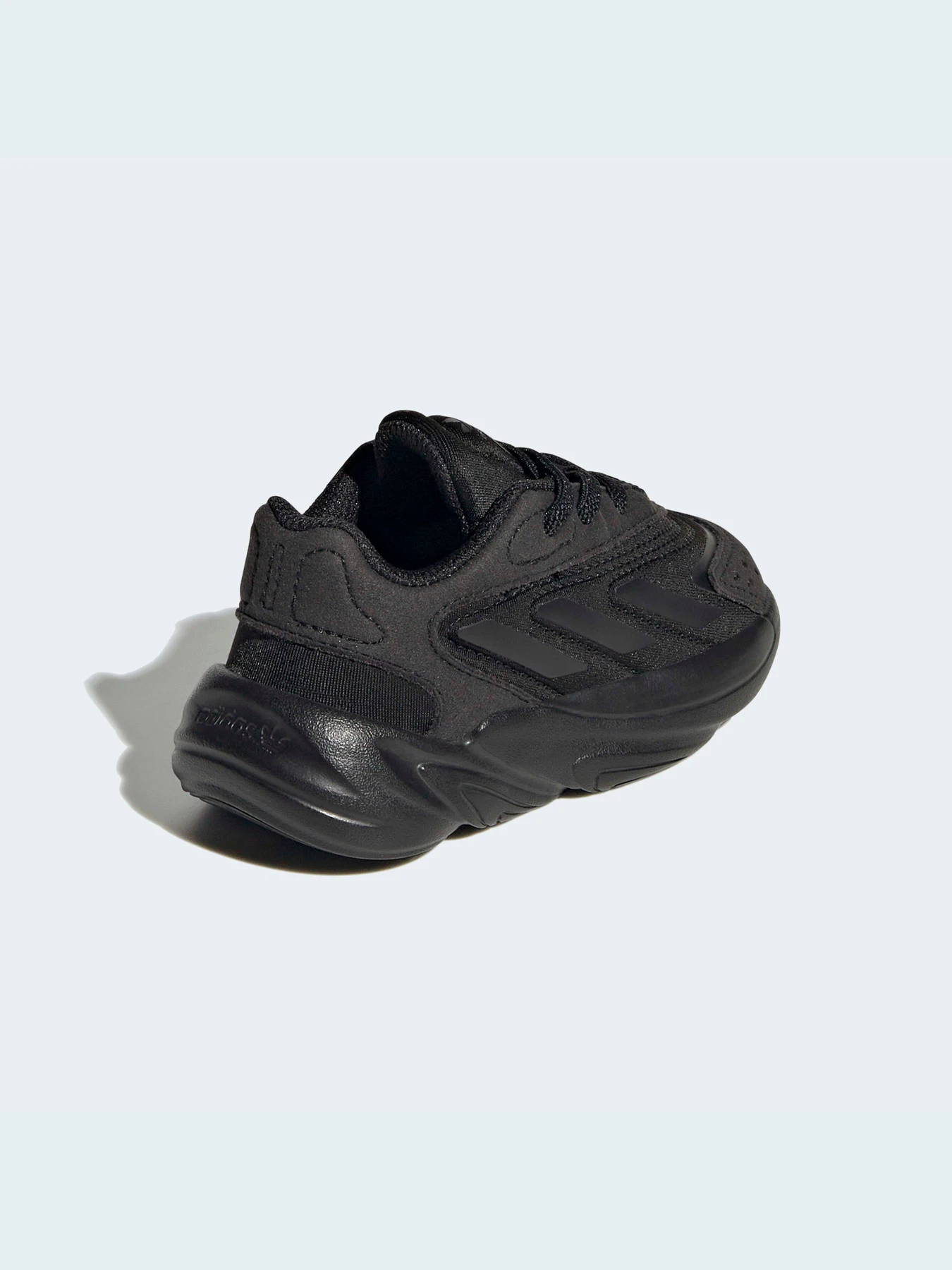 Кроссовки Adidas Ozweego модель H04747 Кроссовки Adidas Ozweego модель H04747 Фото