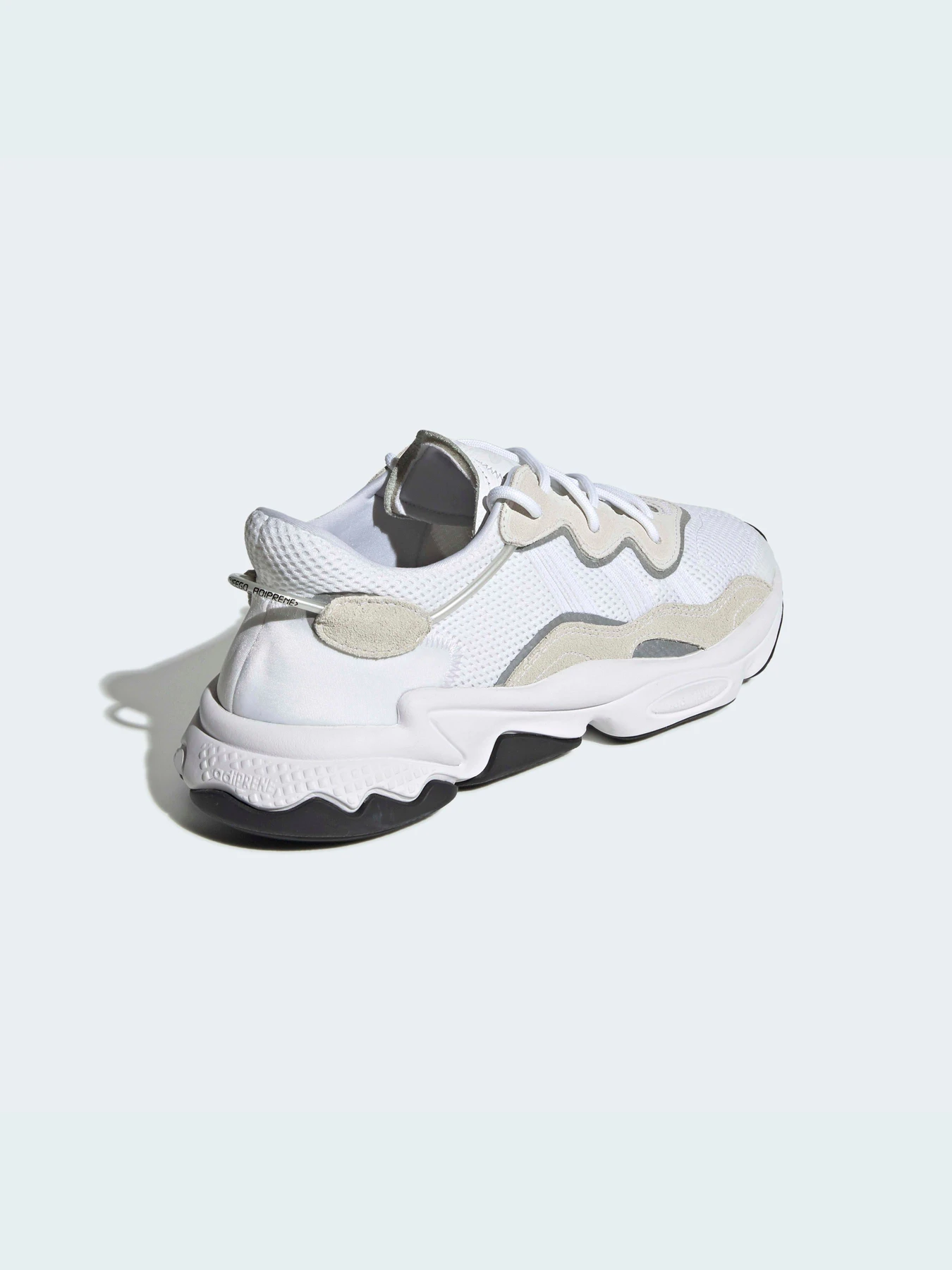 Кросівки Adidas Ozweego модель EE6464 Фото