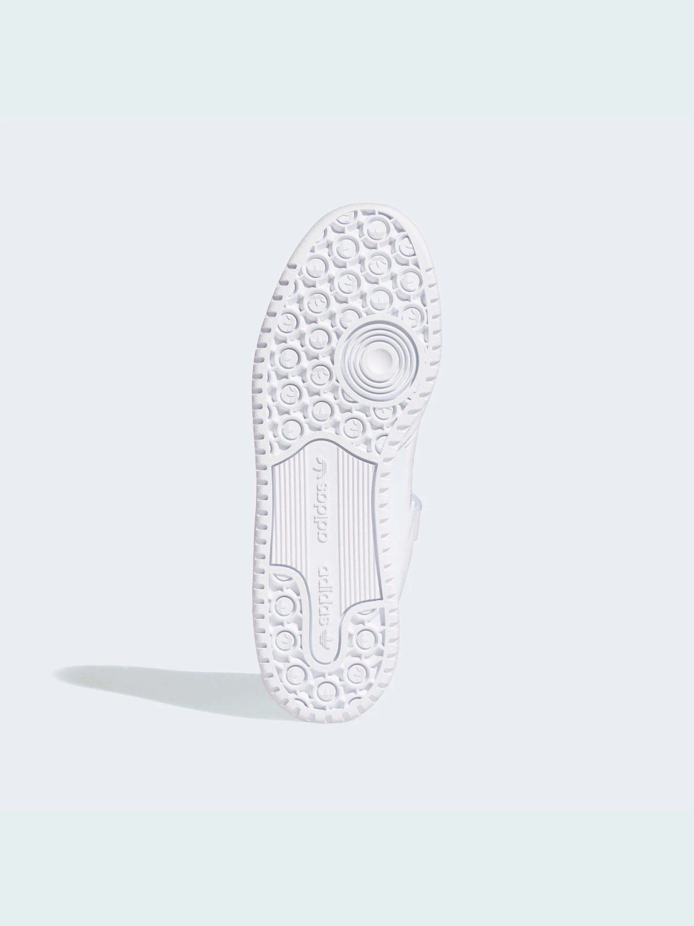 Кроссовки Adidas Forum модель FY7755 Кроссовки Adidas Forum модель FY7755 Фото
