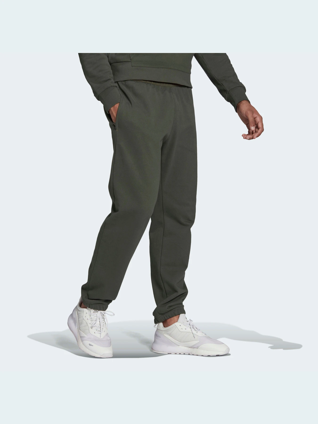 Брюки Adidas Adventure модель HF4772 Брюки Adidas Adventure модель HF4772 Фото