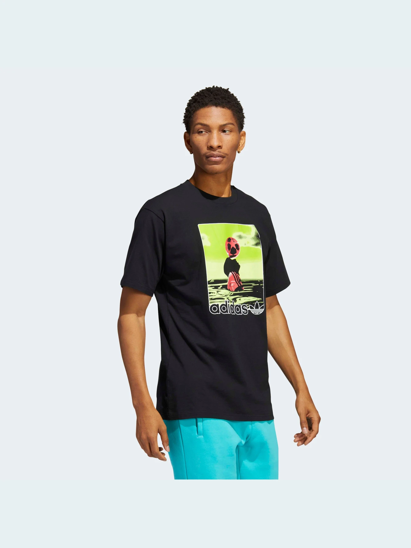 Футболки и поло Adidas Graphics модель HC2128 Футболки и поло Adidas Graphics модель HC2128 Фото