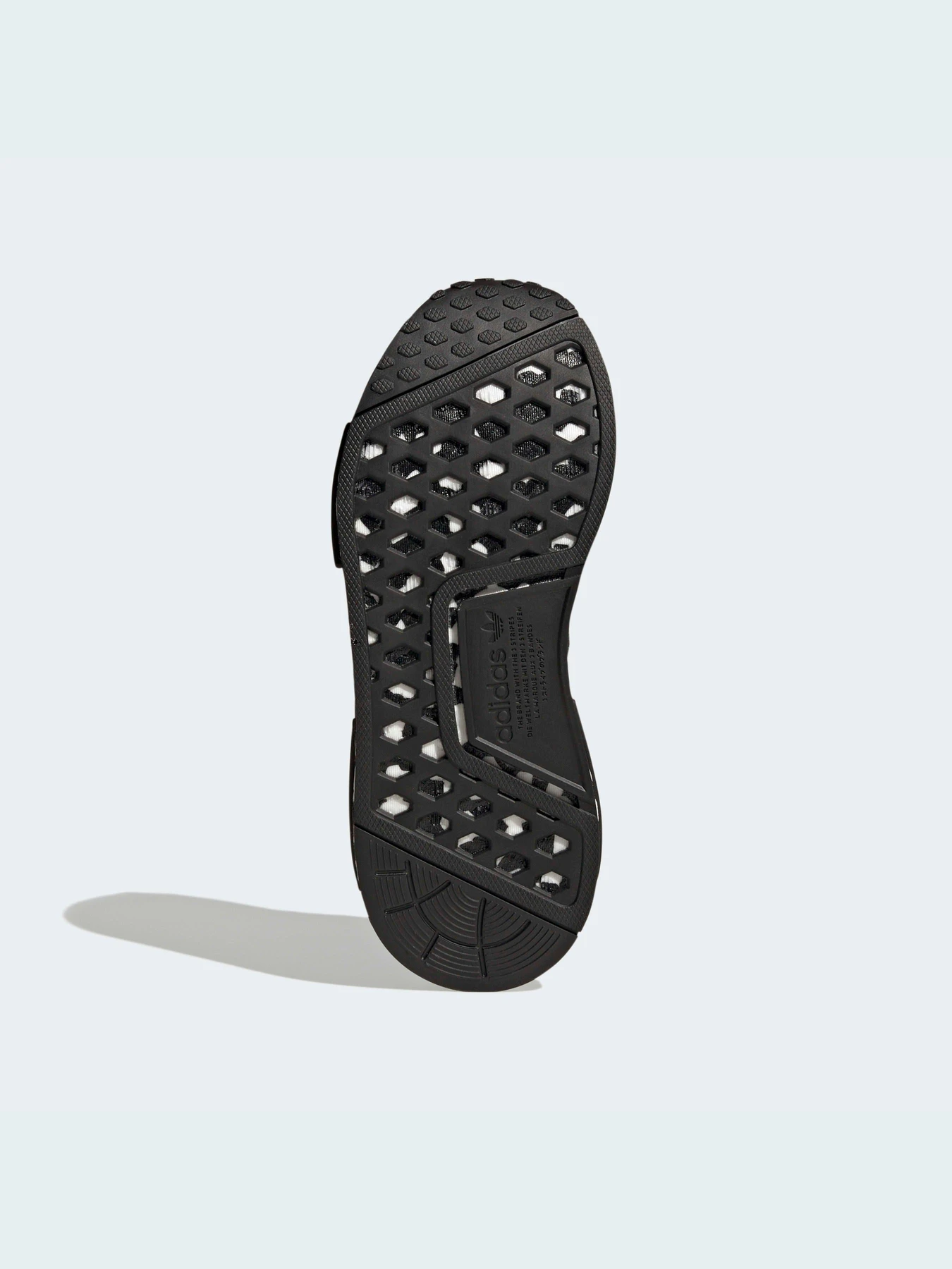 Кроссовки Adidas NMD модель GW9594 Кроссовки Adidas NMD модель GW9594 Фото