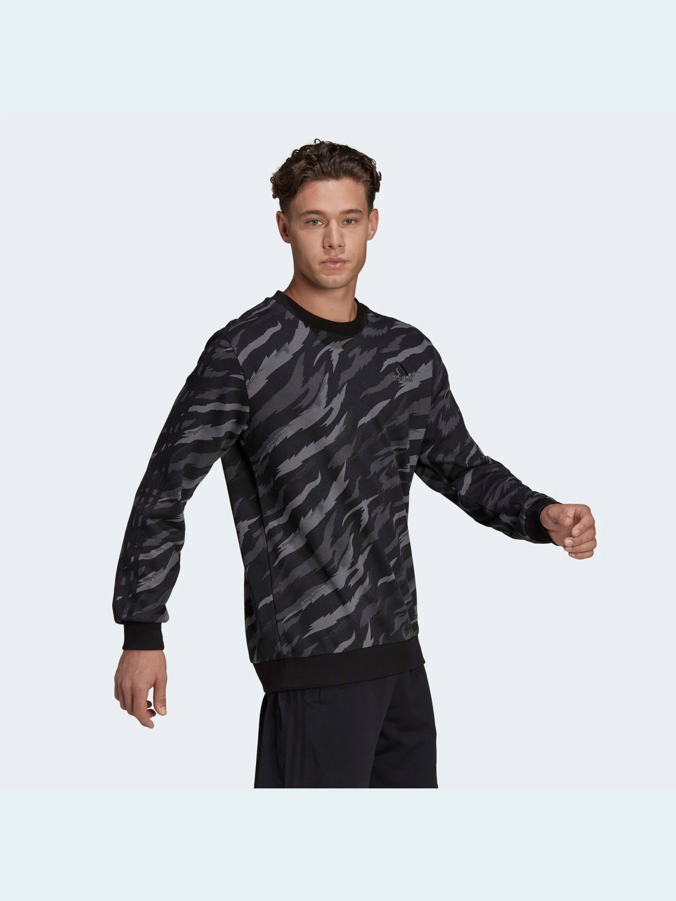 Худі та світшоти Adidas модель HE1873 Худі та світшоти Adidas модель HE1873 Фото
