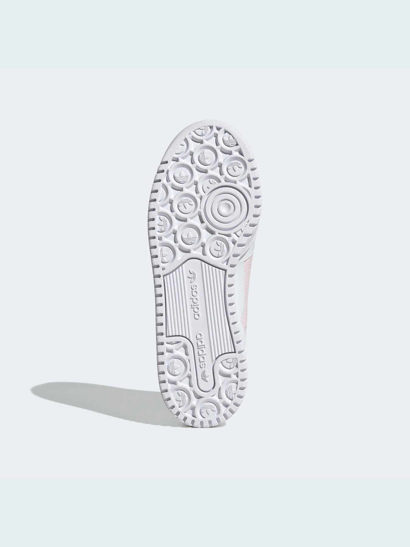 Кроссовки Adidas Forum модель GY6987 Кроссовки Adidas Forum модель GY6987 Фото