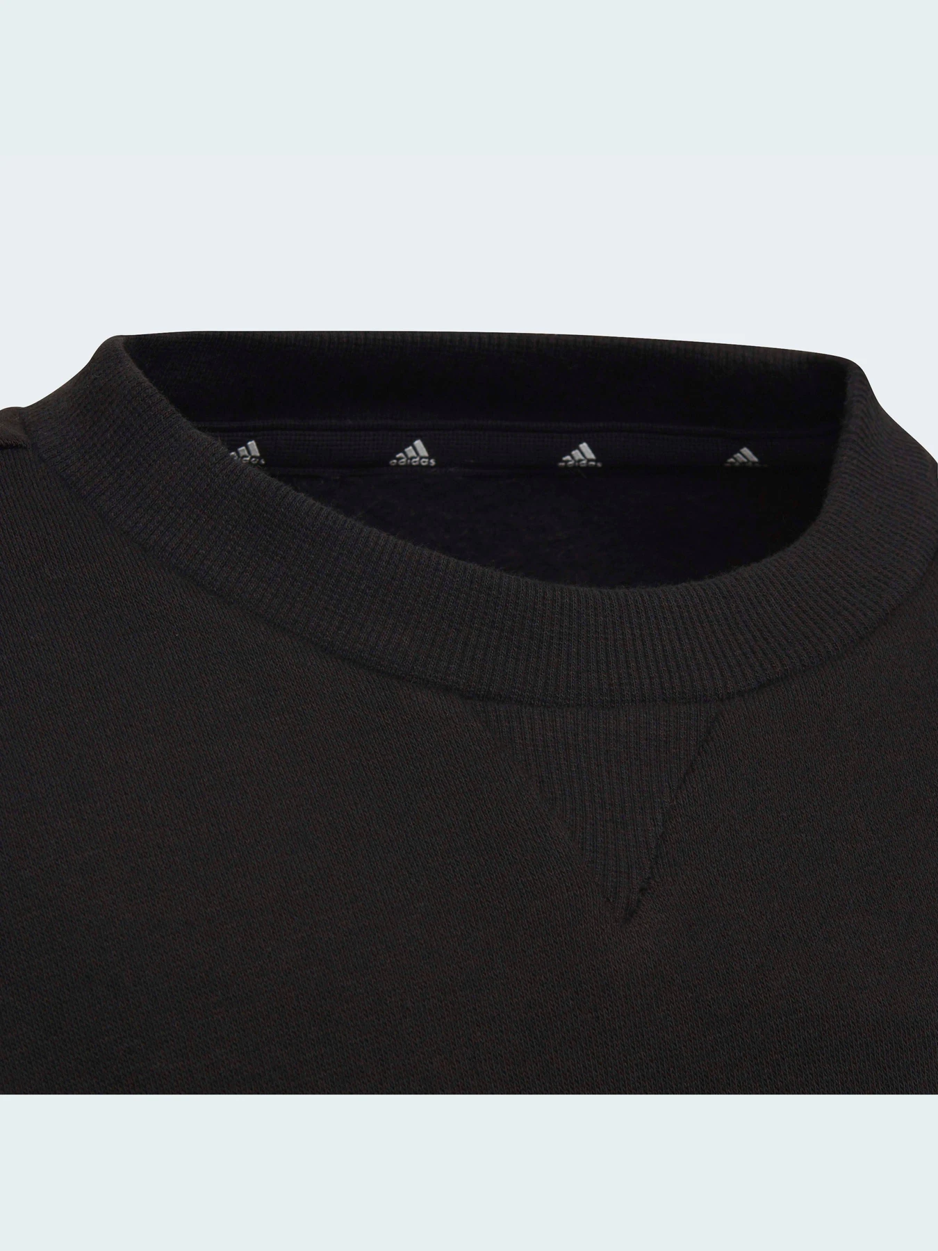 Худи и свитшоты Adidas модель H65788 Худи и свитшоты Adidas модель H65788 Фото