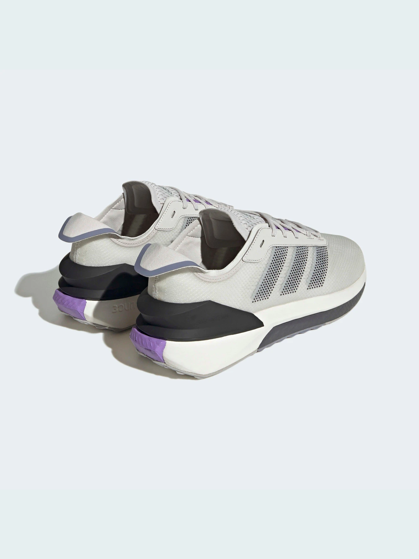 Кроссовки Adidas AVRYN модель ID9422 Фото
