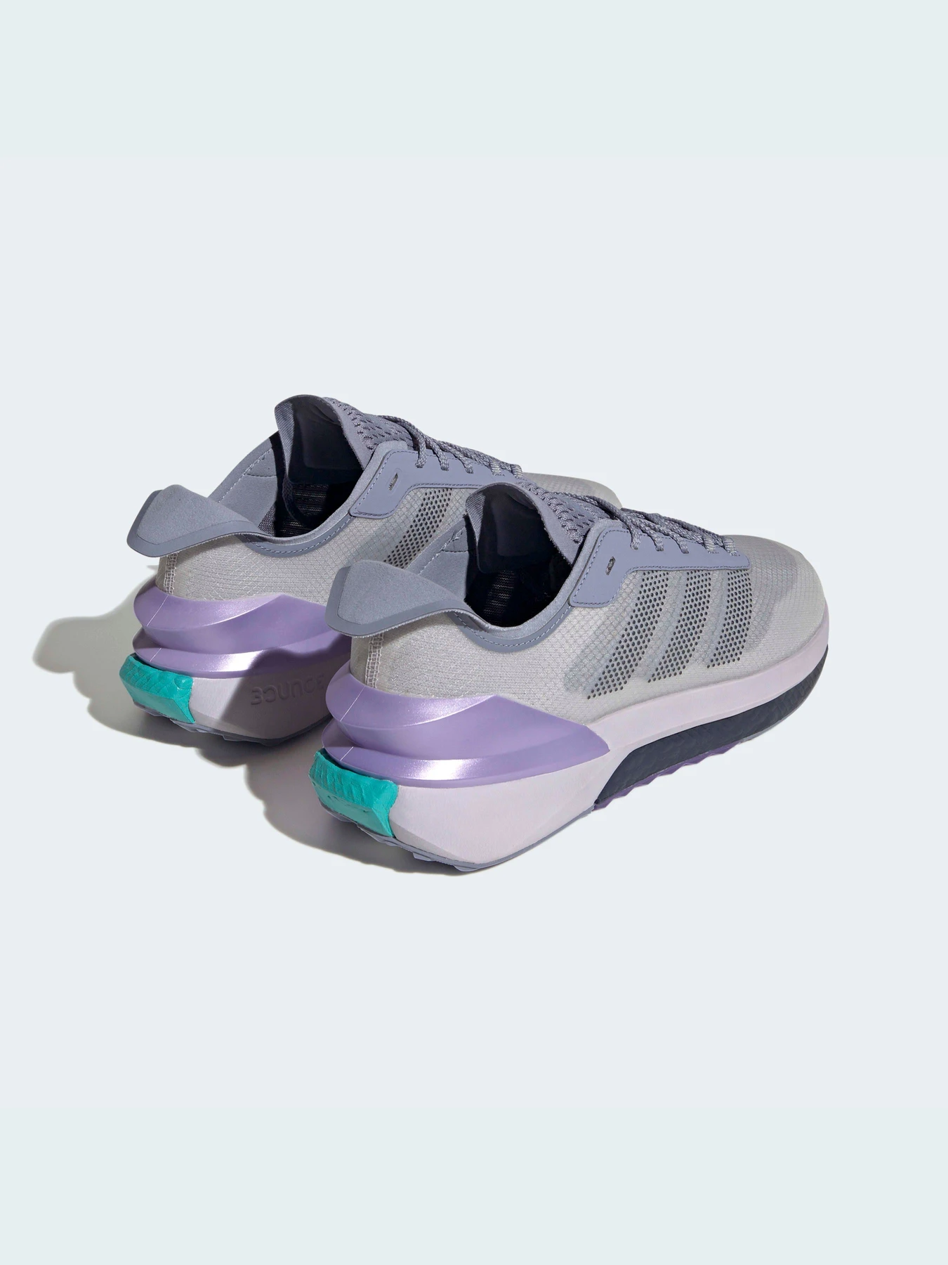Кроссовки Adidas AVRYN модель HP5979 Фото