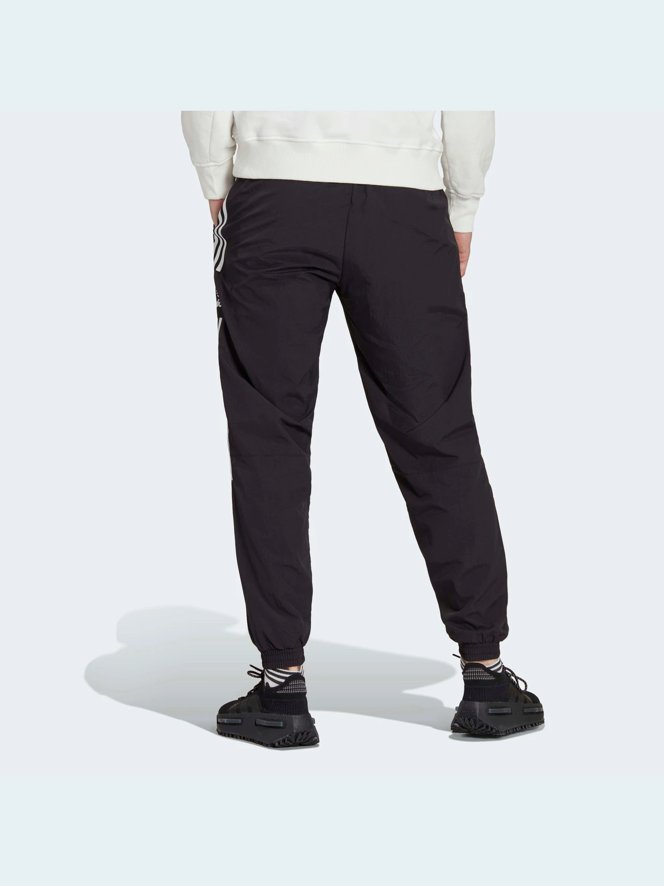 Штани Adidas Adicolor модель IA6355 Штани Adidas Adicolor модель IA6355 Фото