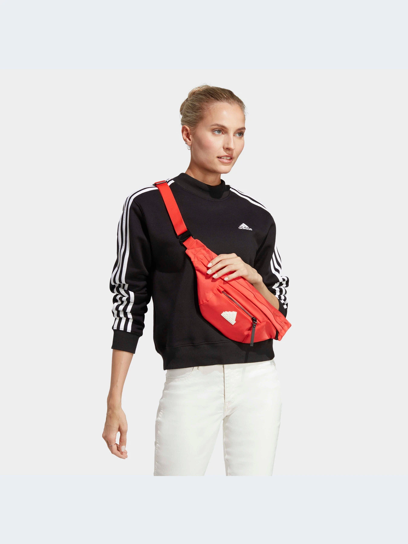 Худі та світшоти Adidas модель IC8789 Худі та світшоти Adidas модель IC8789 Фото