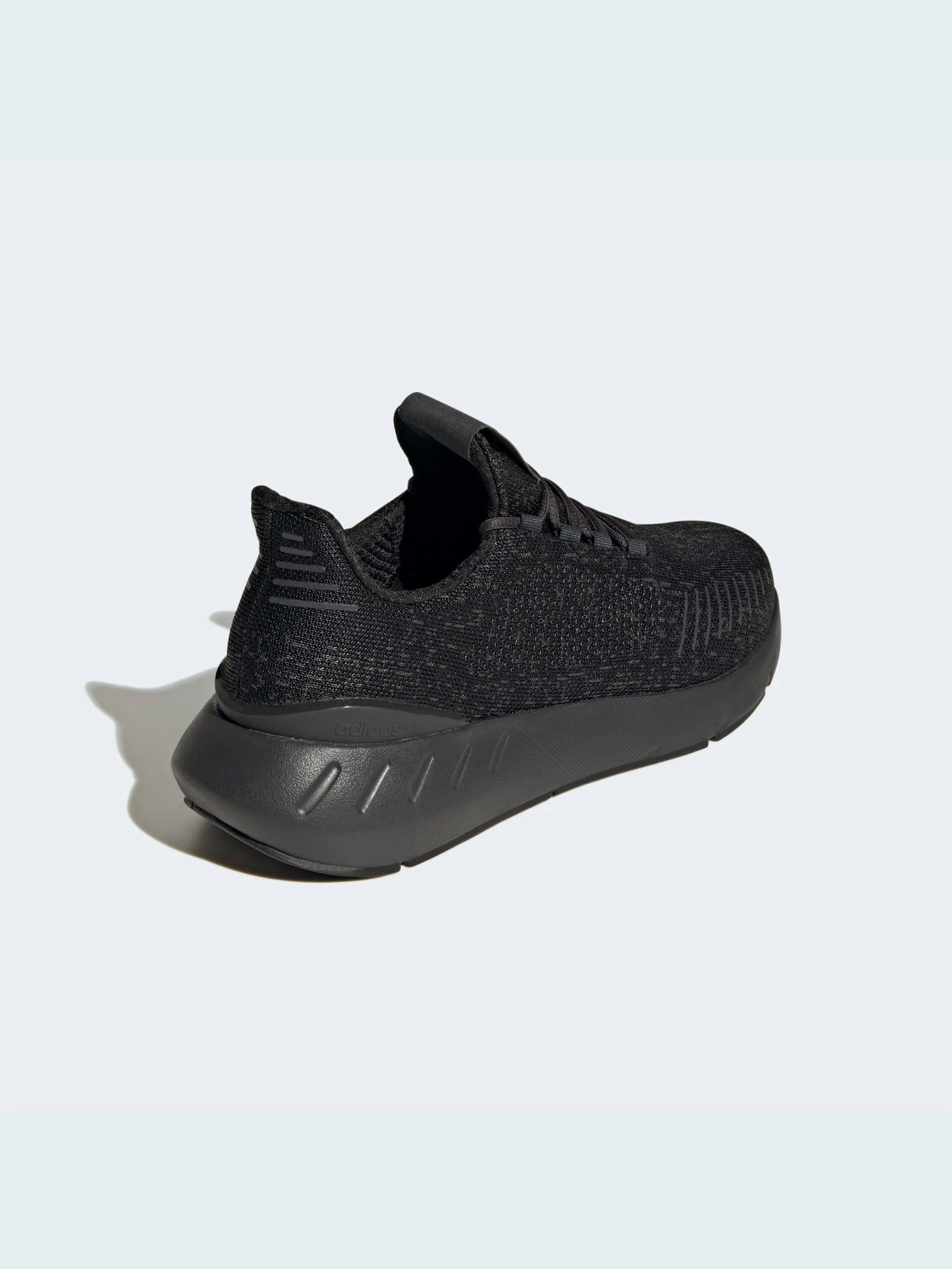 Кроссовки Adidas Swift модель GY1940 Фото