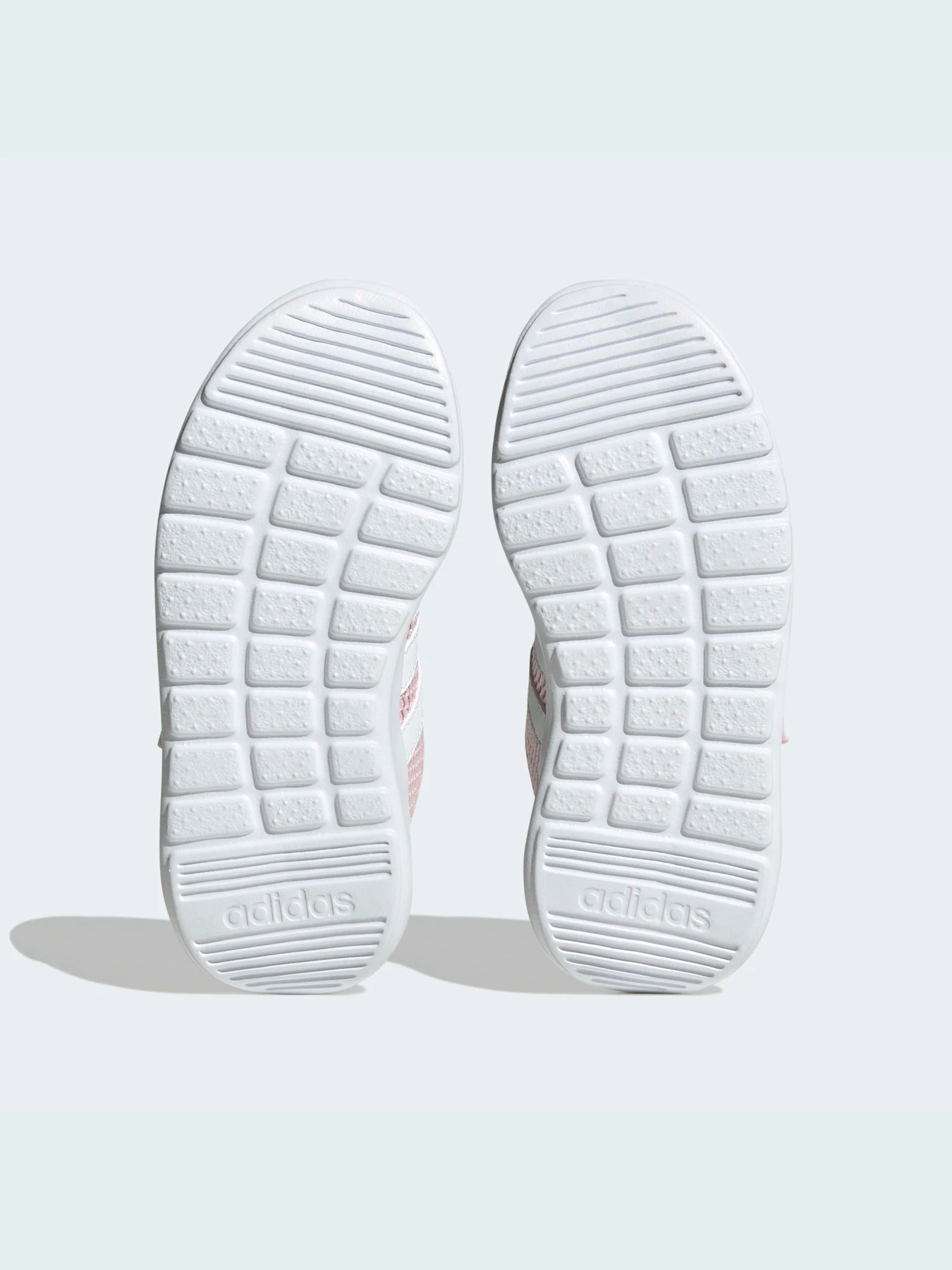 Кроссовки Adidas модель H03629 Фото