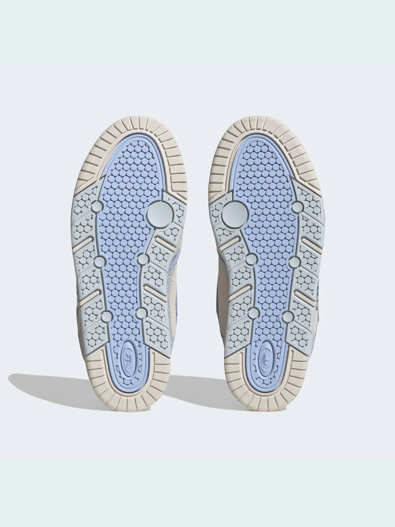 Кроссовки Adidas модель HQ6773 Фото