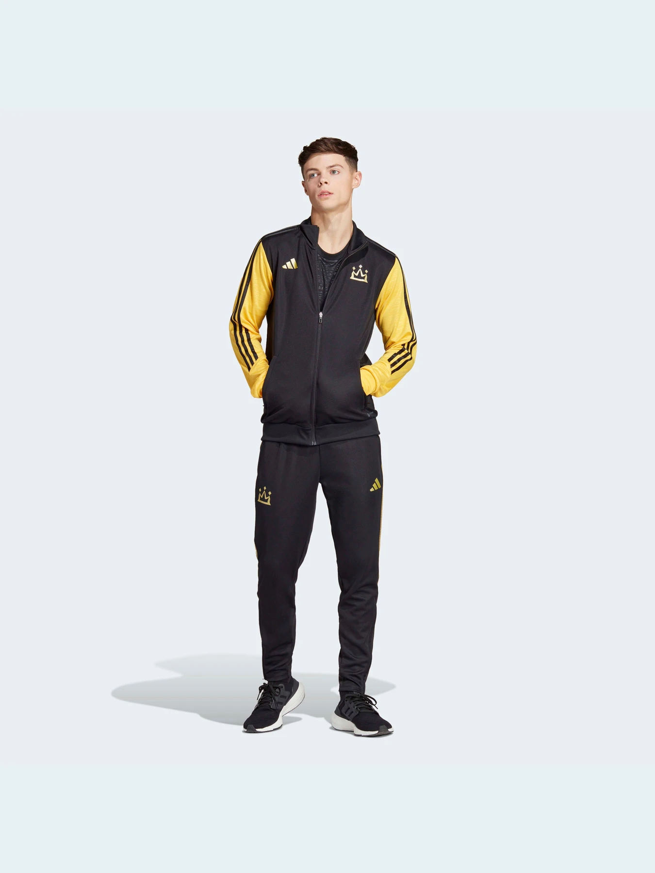 Худі та світшоти Adidas модель HR8833 Худі та світшоти Adidas модель HR8833 Фото