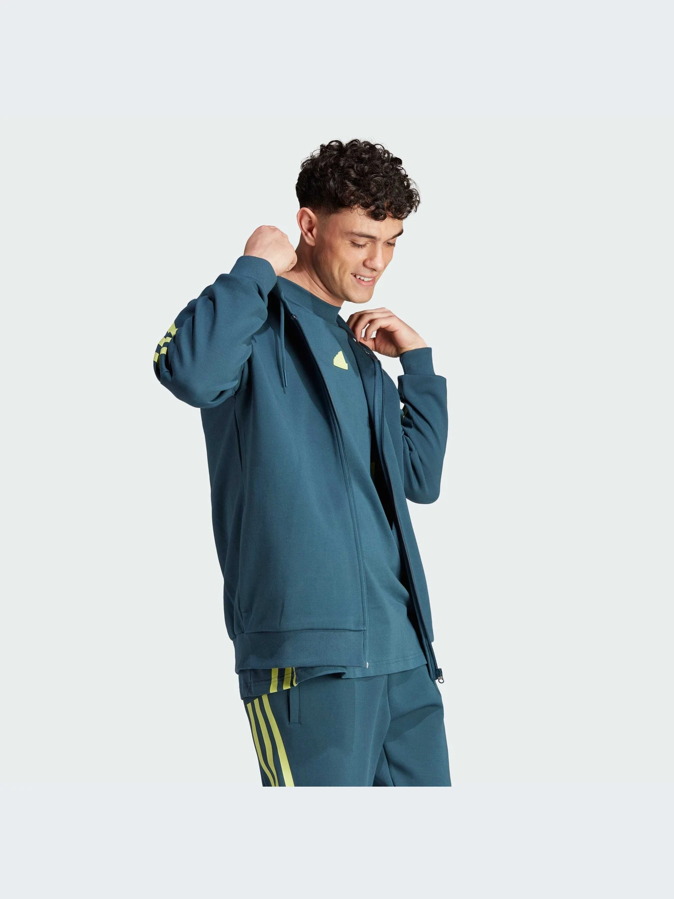 Худи и свитшоты Adidas 3 Stripes модель IJ8878 Худи и свитшоты Adidas 3 Stripes модель IJ8878 Фото