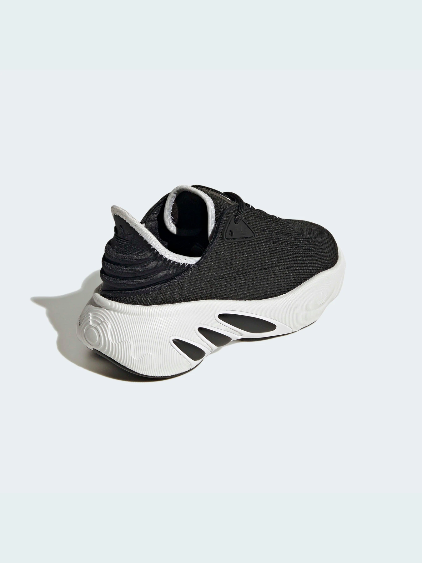 Кроссовки Adidas модель FZ5635 Фото