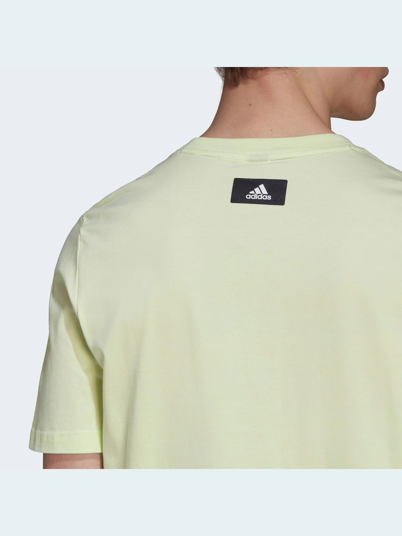 Футболки и поло Adidas модель HF4758 Футболки и поло Adidas модель HF4758 Фото