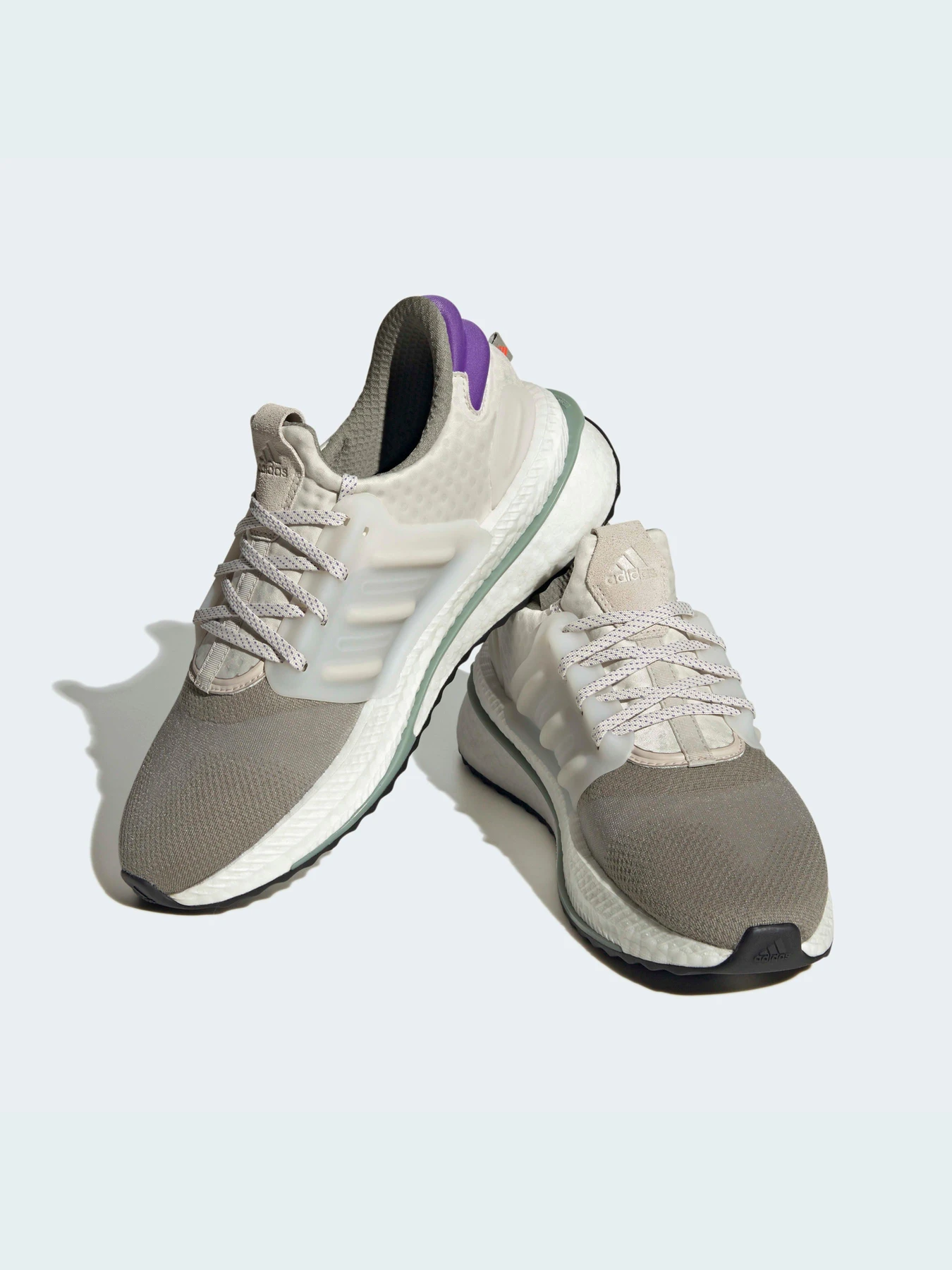 Кроссовки Adidas модель HP3129 Кроссовки Adidas модель HP3129 Фото