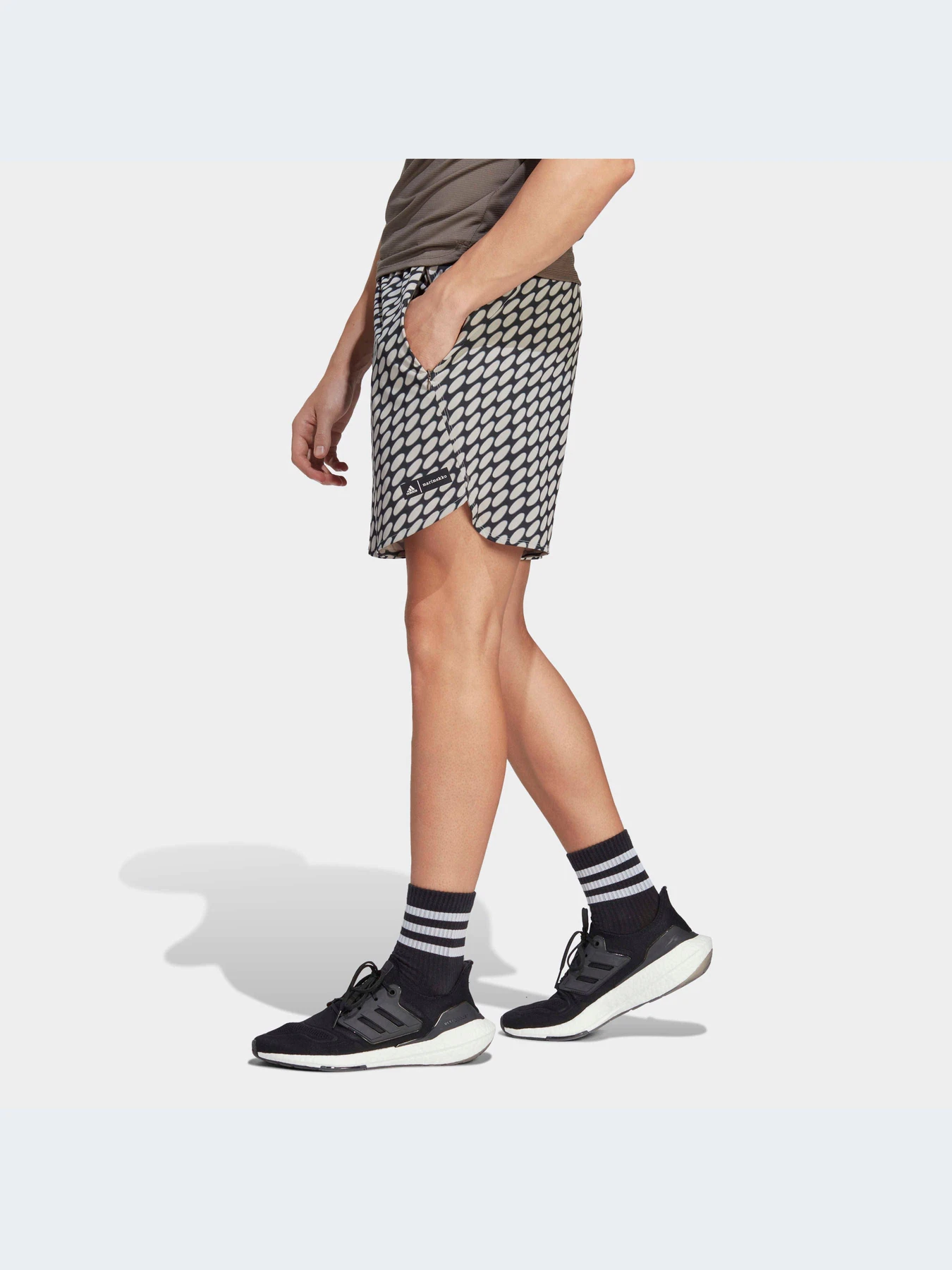Шорты Adidas модель HR8195 Фото
