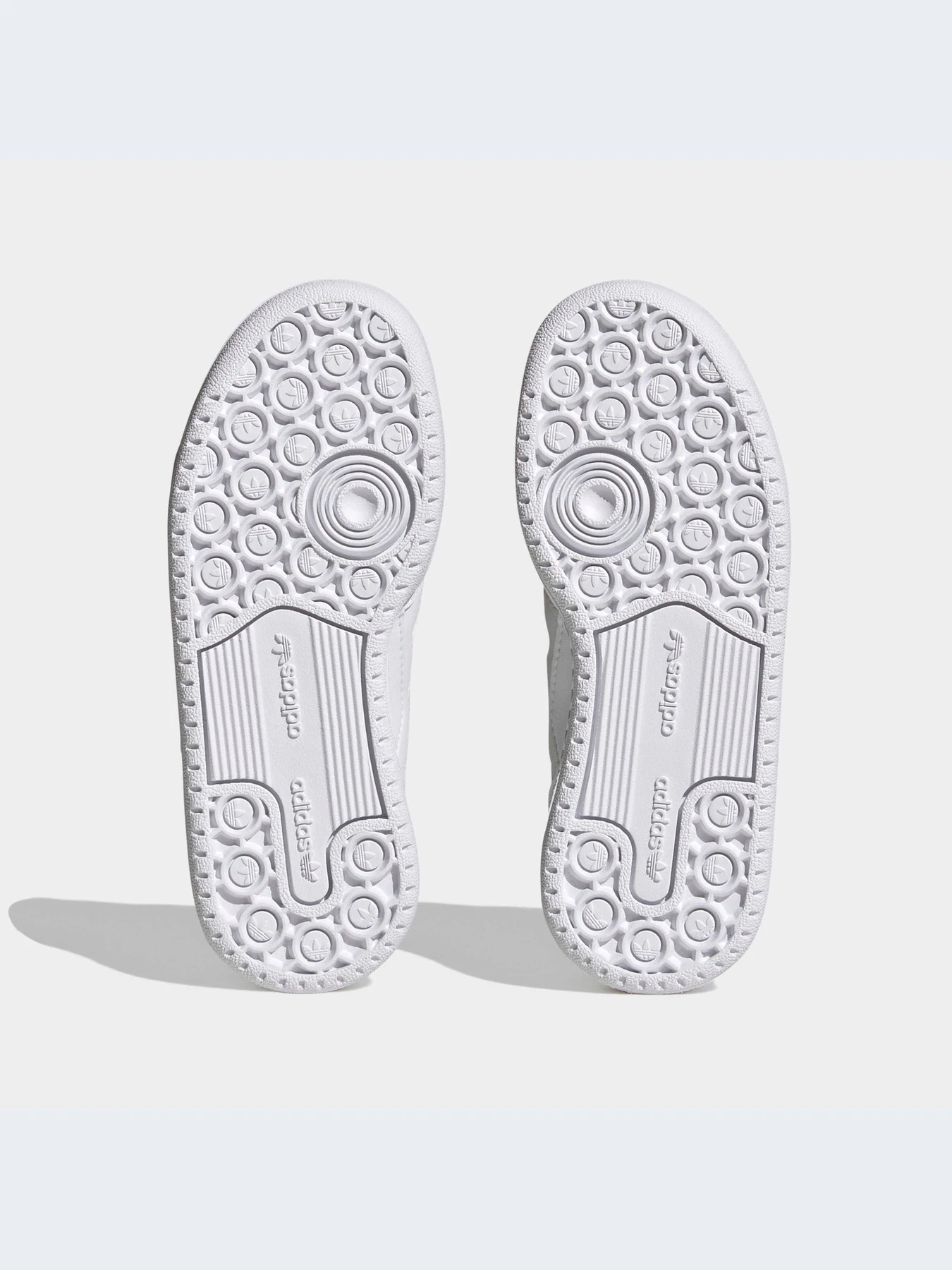Кроссовки Adidas Forum модель HP6246 Фото