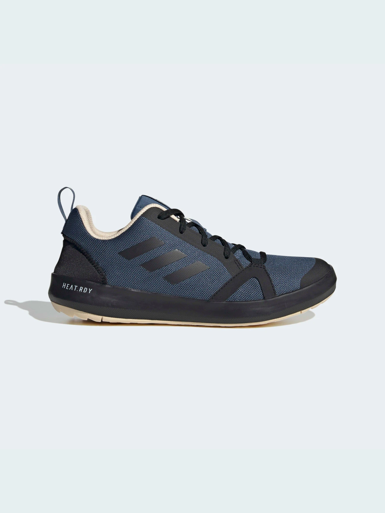 Кроссовки Adidas модель HP8642 Кроссовки Adidas модель HP8642 Фото