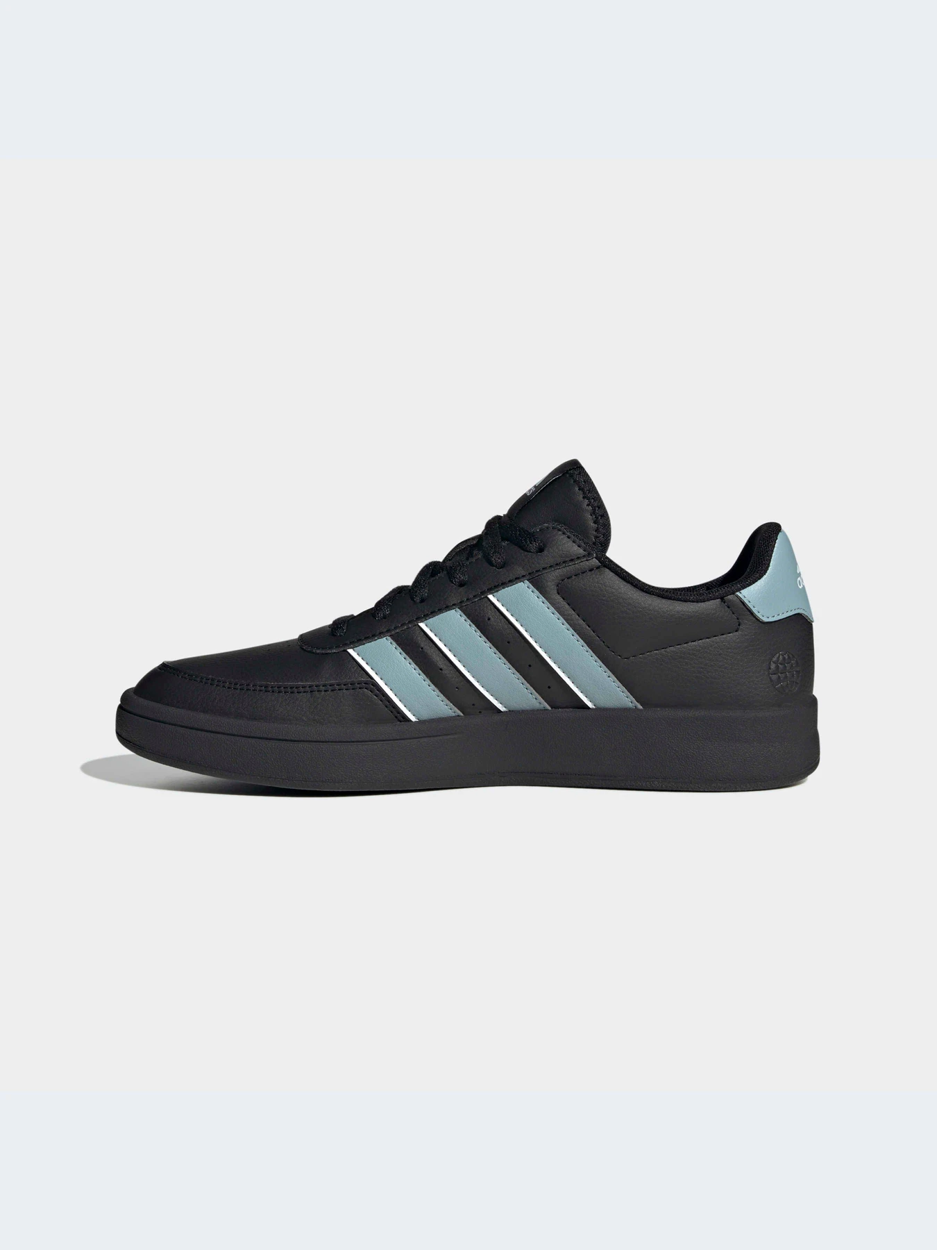 Кроссовки Adidas модель HP9406 Кроссовки Adidas модель HP9406 Фото