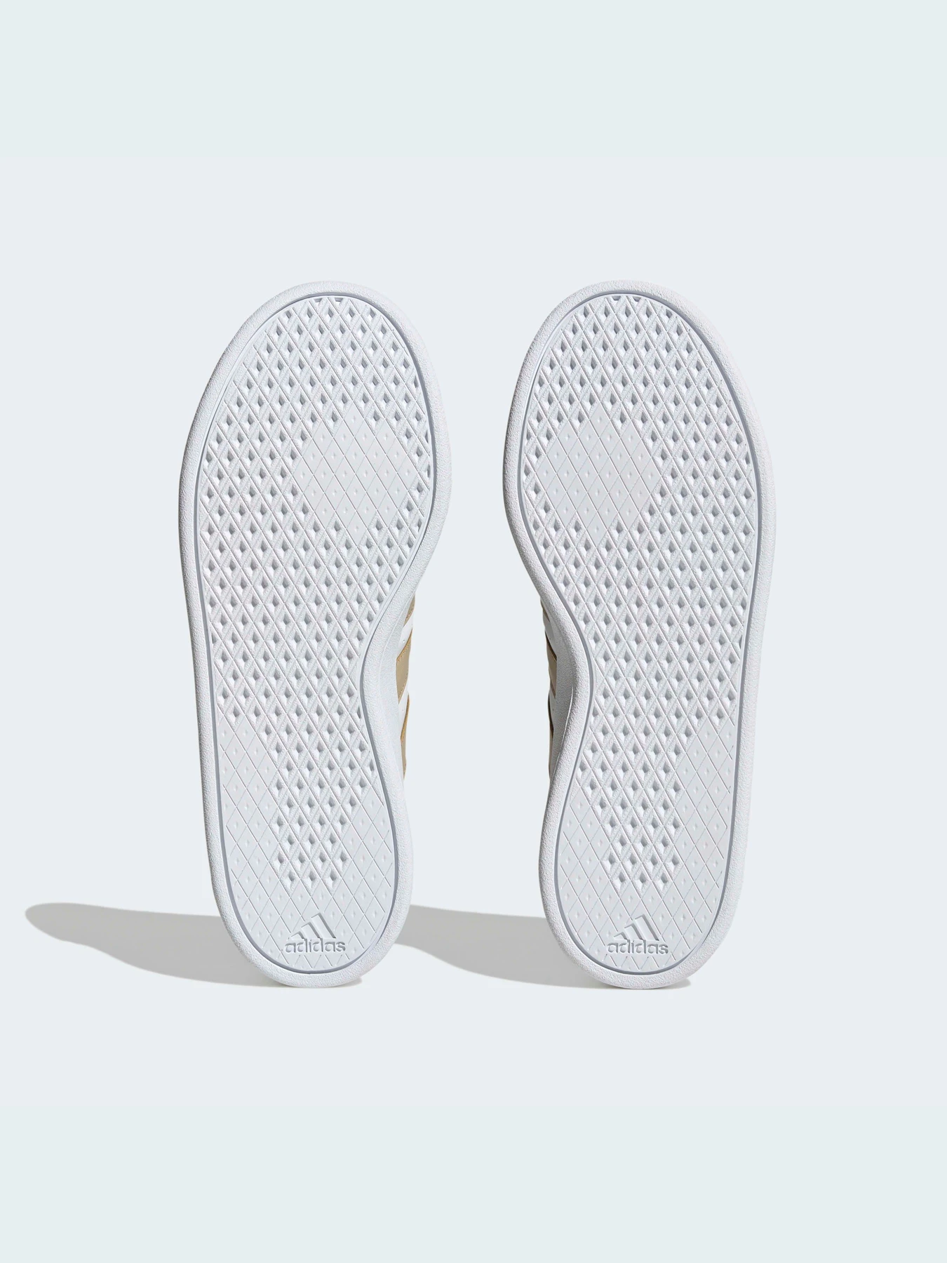 Кроссовки Adidas модель HQ4225 Фото