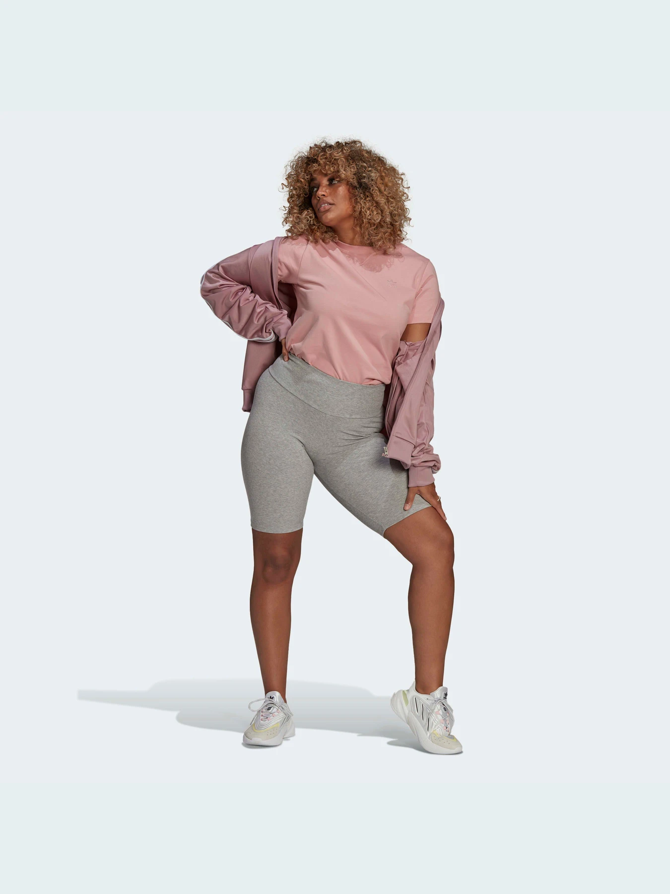 Футболки і поло Adidas модель HE6890 Футболки і поло Adidas модель HE6890 Фото