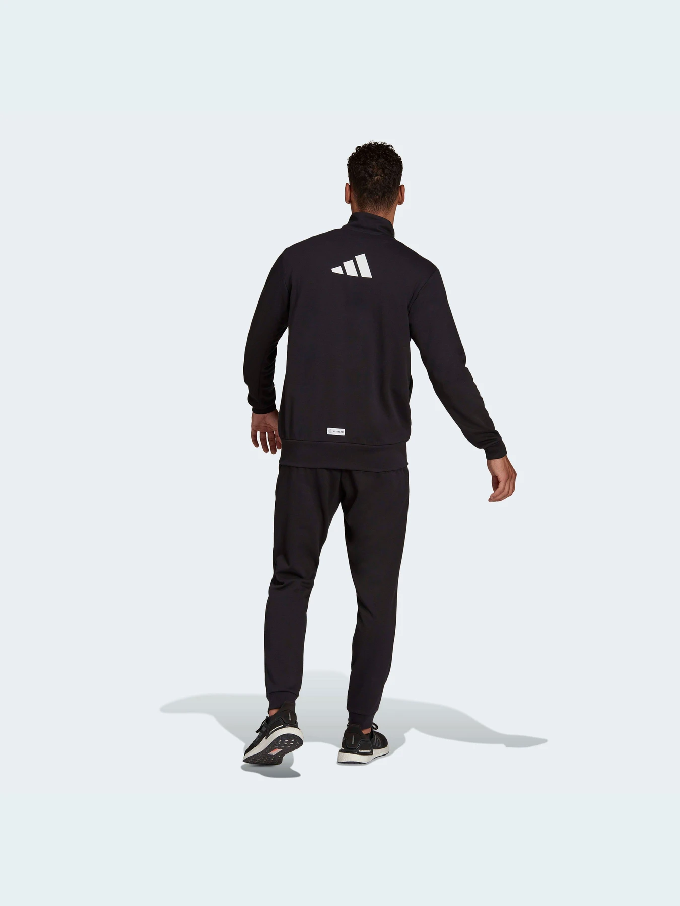 Костюмы Adidas модель HE2228 Костюмы Adidas модель HE2228 Фото