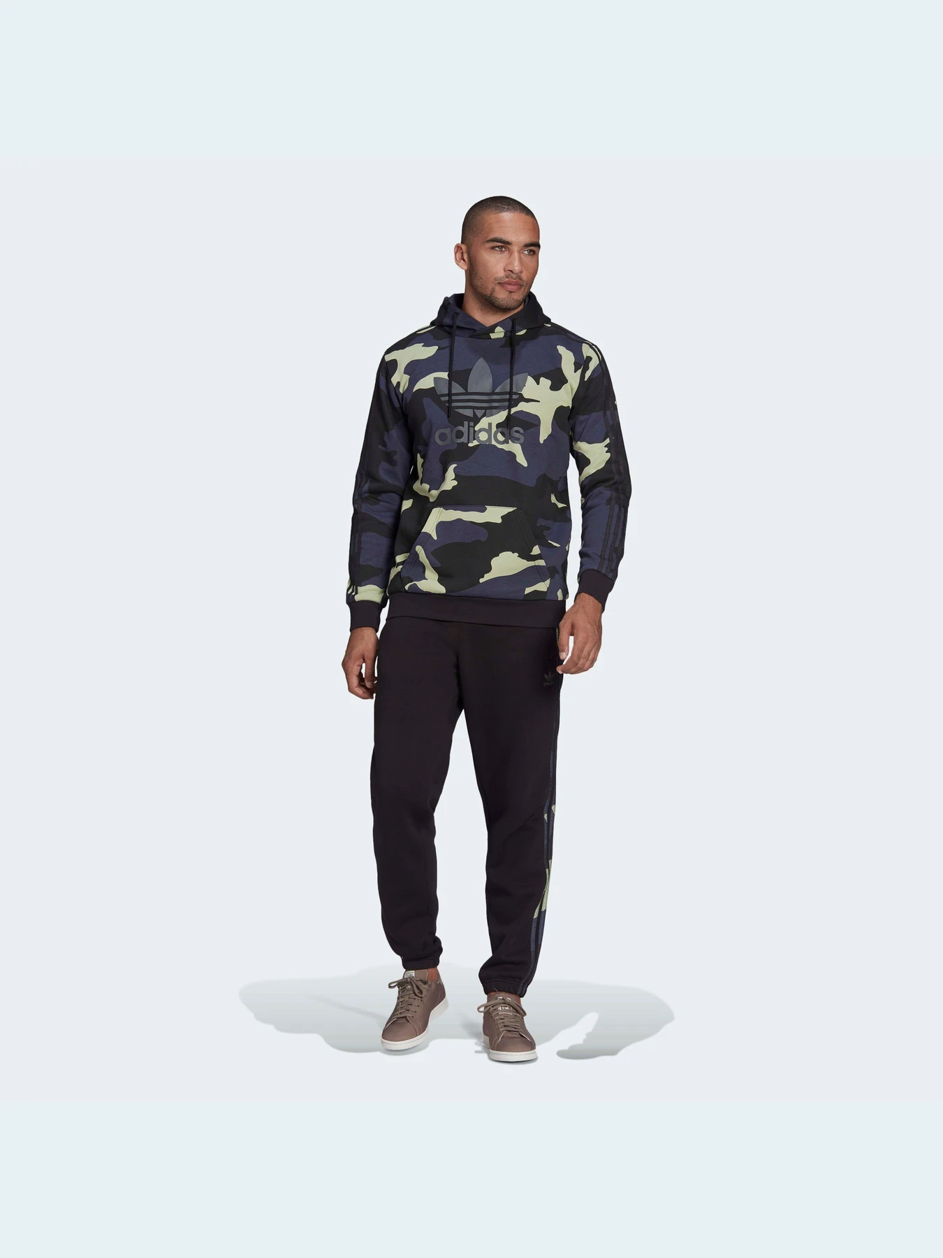 Штани Adidas Graphics модель HF4878 Штани Adidas Graphics модель HF4878 Фото