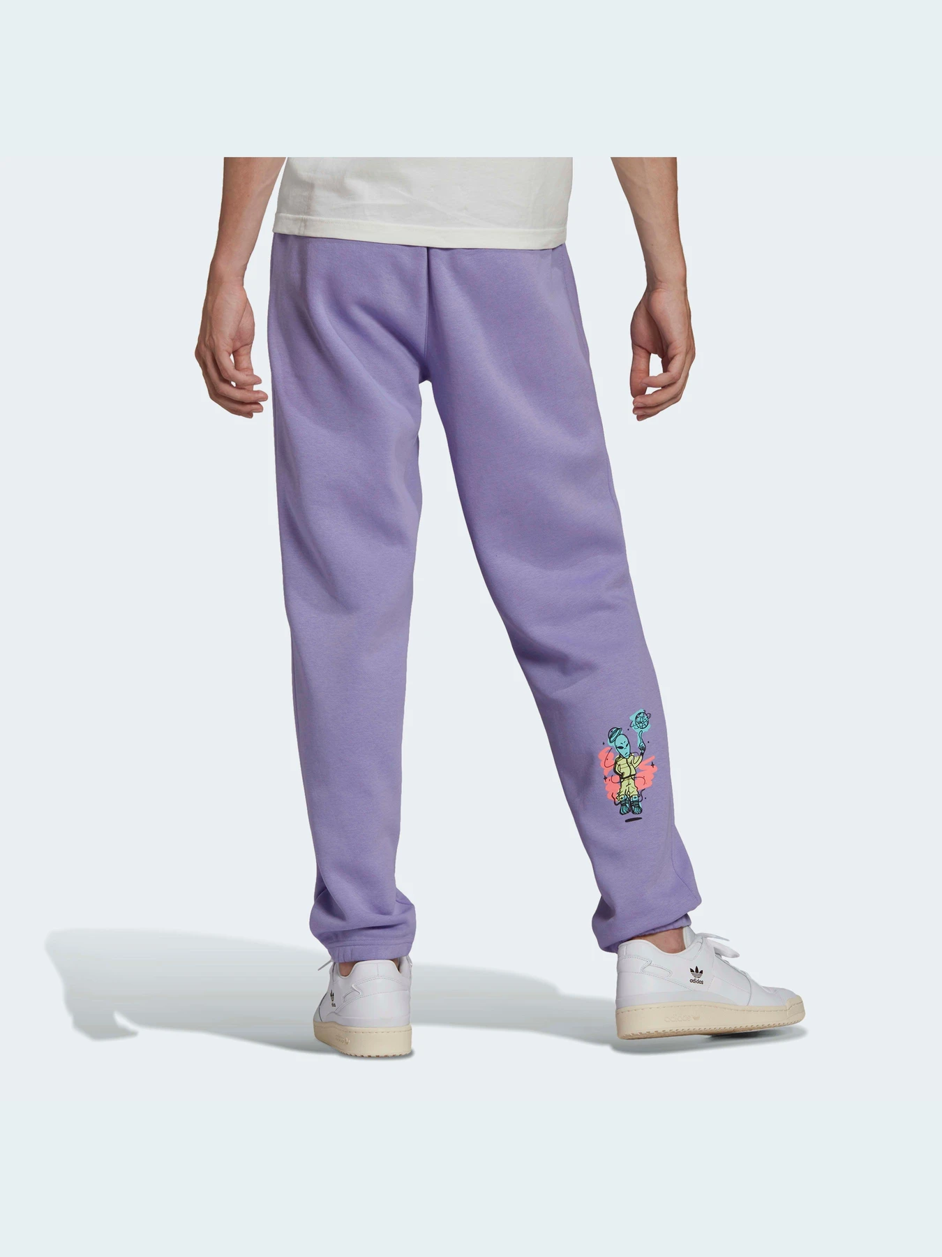 Штани Adidas Graphics модель HC7147 Штани Adidas Graphics модель HC7147 Фото