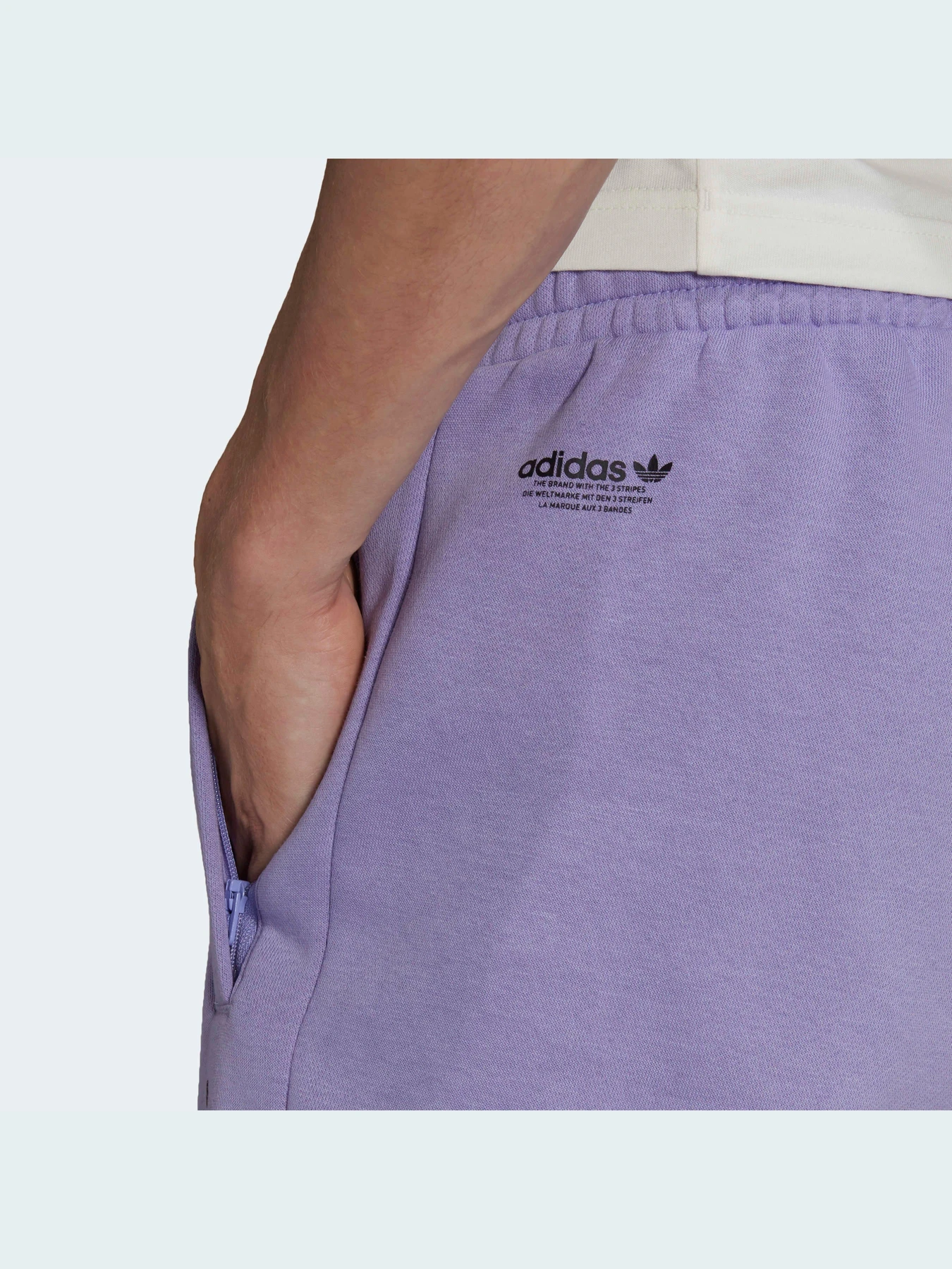 Штани Adidas Graphics модель HC7147 Штани Adidas Graphics модель HC7147 Фото