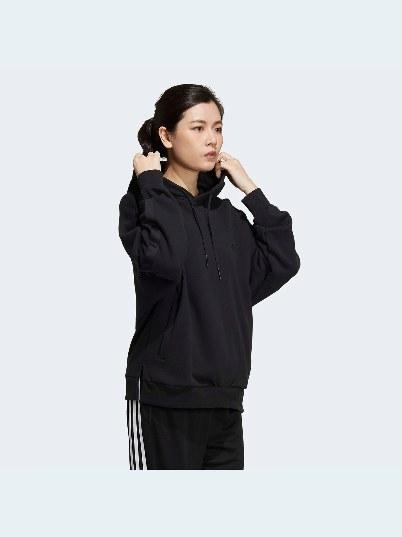 Худи и свитшоты Adidas модель HC2543 Худи и свитшоты Adidas модель HC2543 Фото