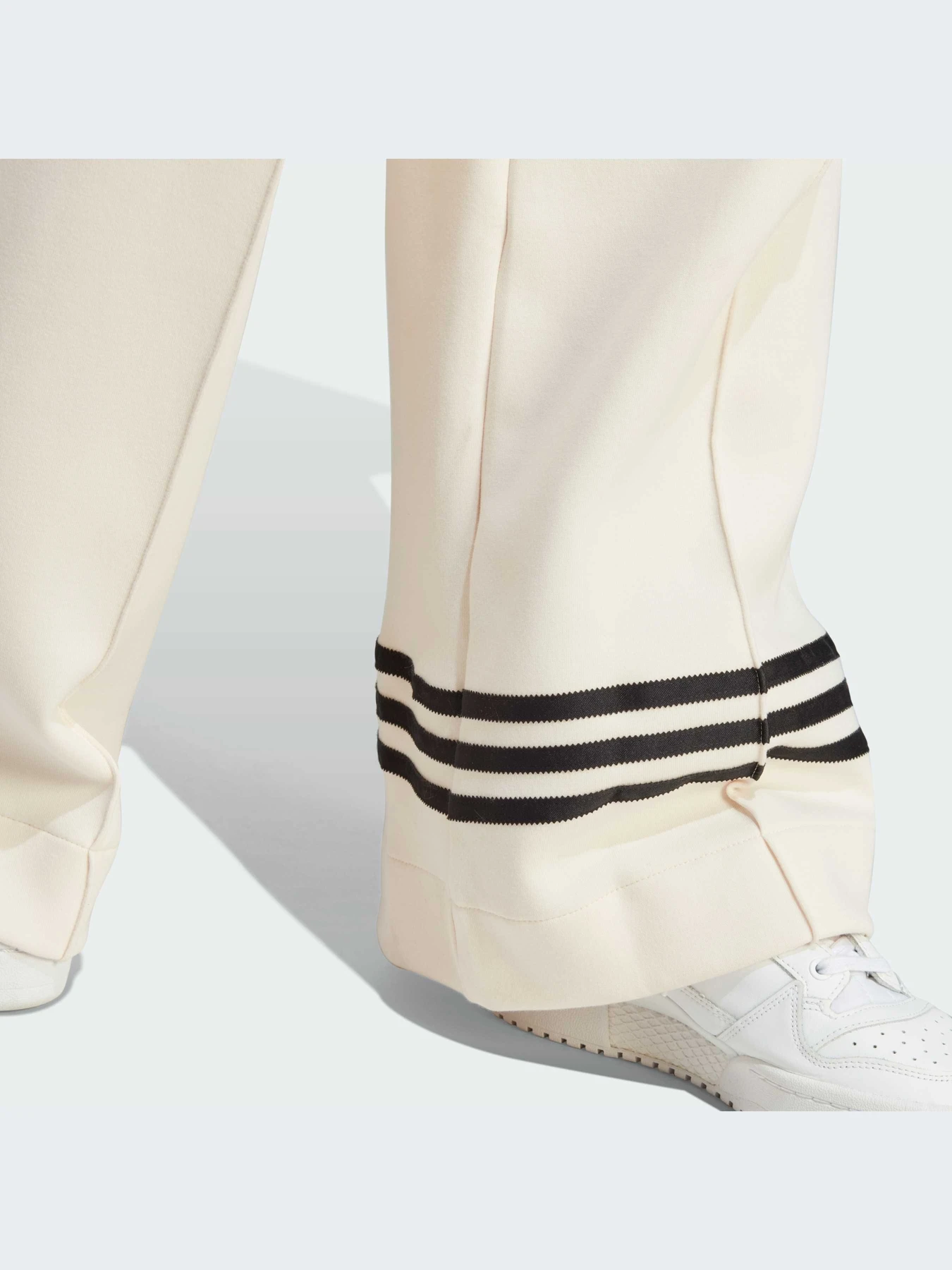 Штани Adidas Adicolor модель IM1834 Фото