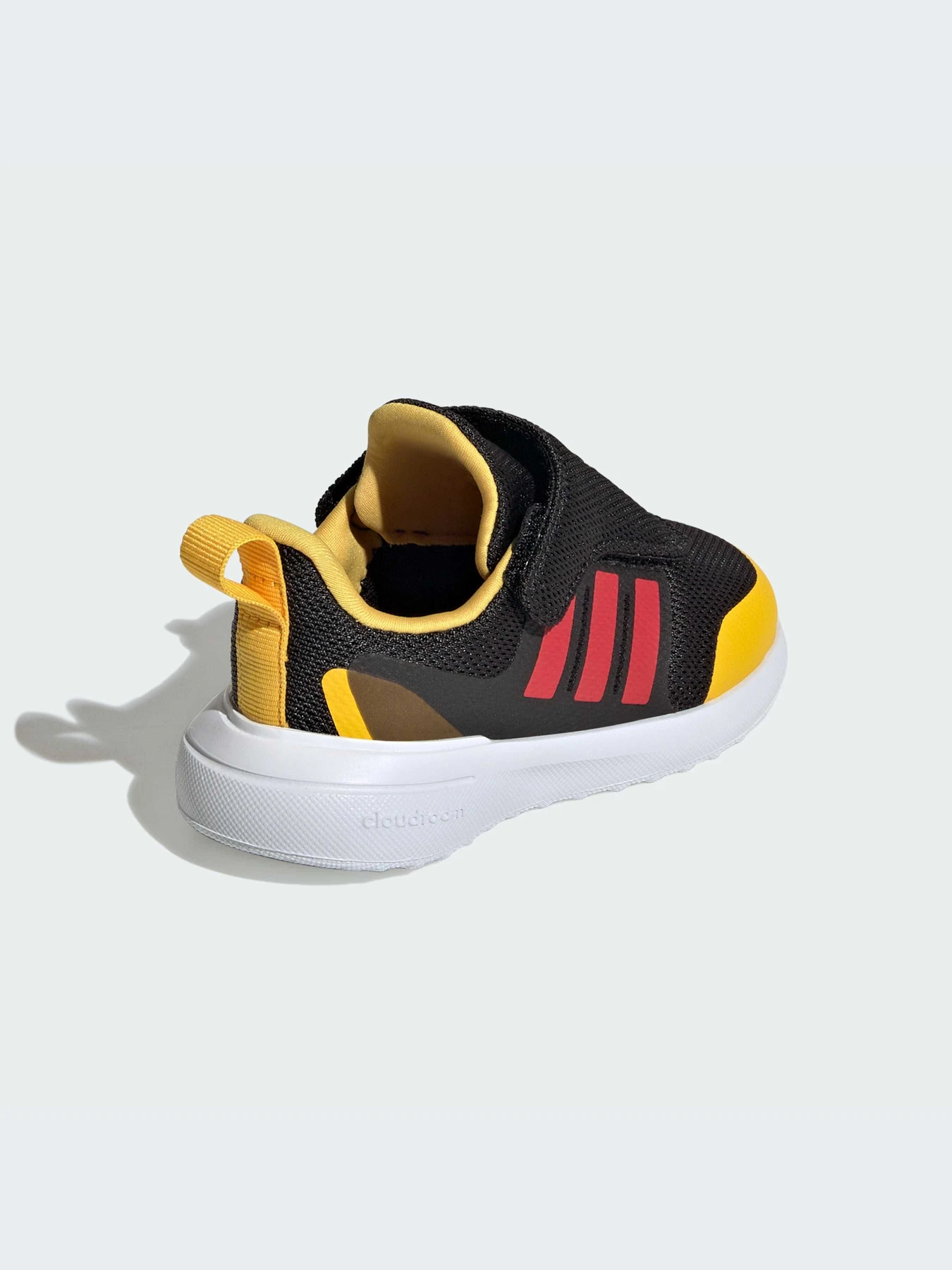 Кроссовки Adidas x Disney модель IG7166 Фото