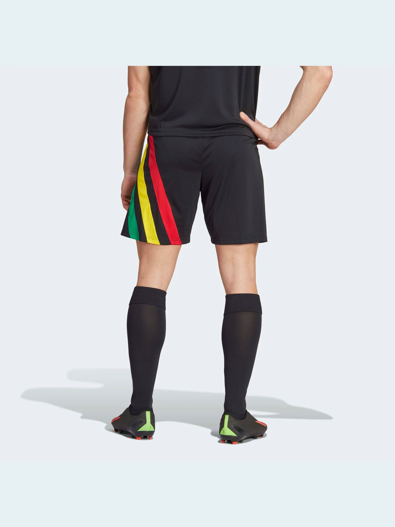 Шорты Adidas модель IK5736 Шорты Adidas модель IK5736 Фото