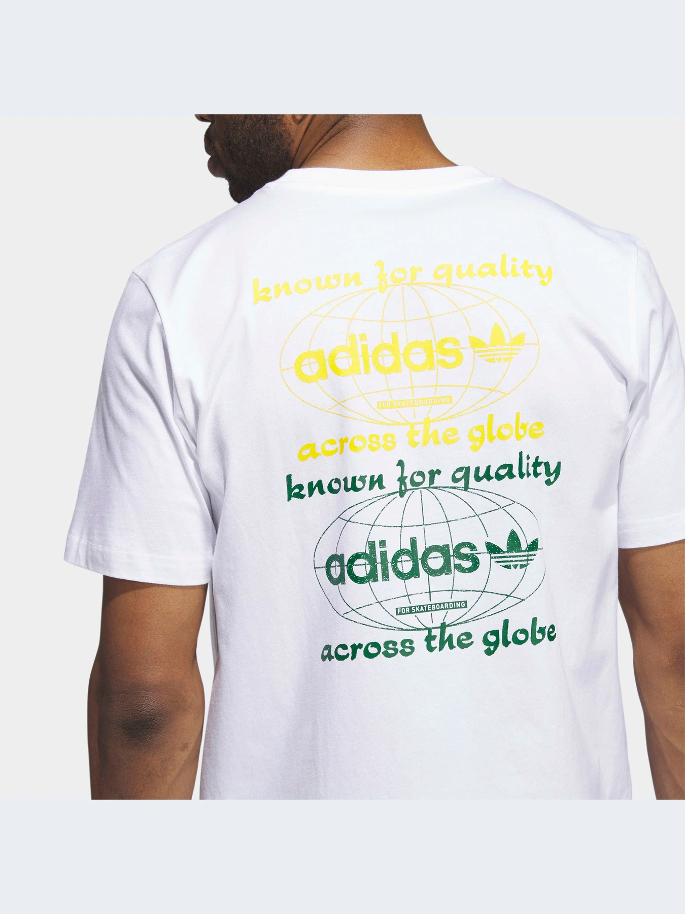 Футболки и поло Adidas Graphics модель IJ0980 Футболки и поло Adidas Graphics модель IJ0980 Фото