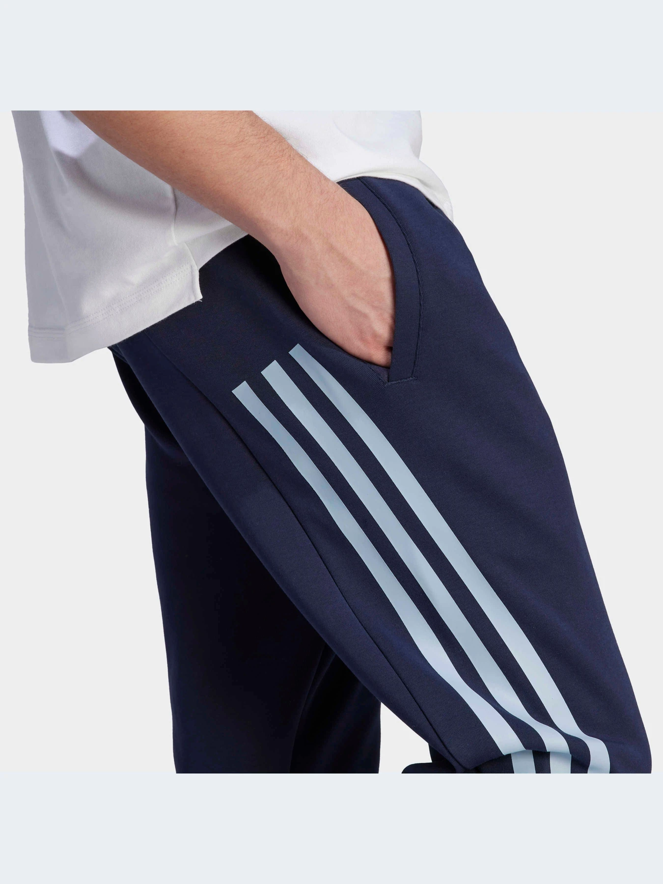 Брюки Adidas 3 Stripes модель IJ6373 Брюки Adidas 3 Stripes модель IJ6373 Фото