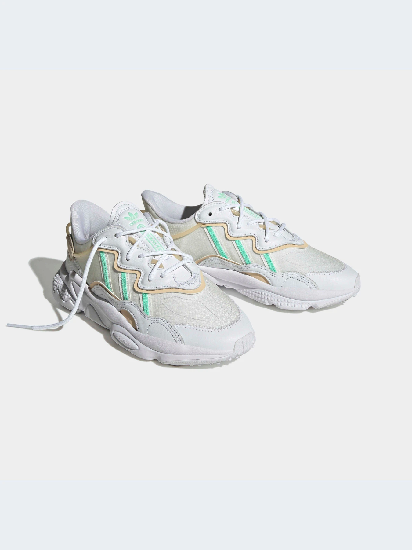 Кроссовки Adidas Ozweego модель GW4650 Кроссовки Adidas Ozweego модель GW4650 Фото