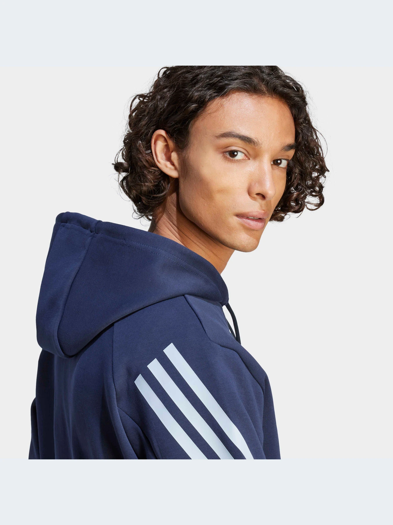 Худи и свитшоты Adidas 3 Stripes модель IJ8879 Фото